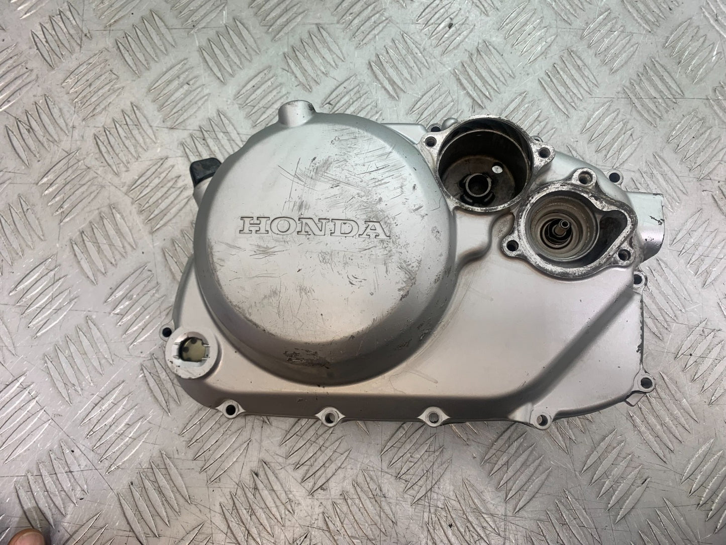 HONDA XL125 VARADERO CLUTCH COVER  YEAR 2001-2006  (CMB1210)
