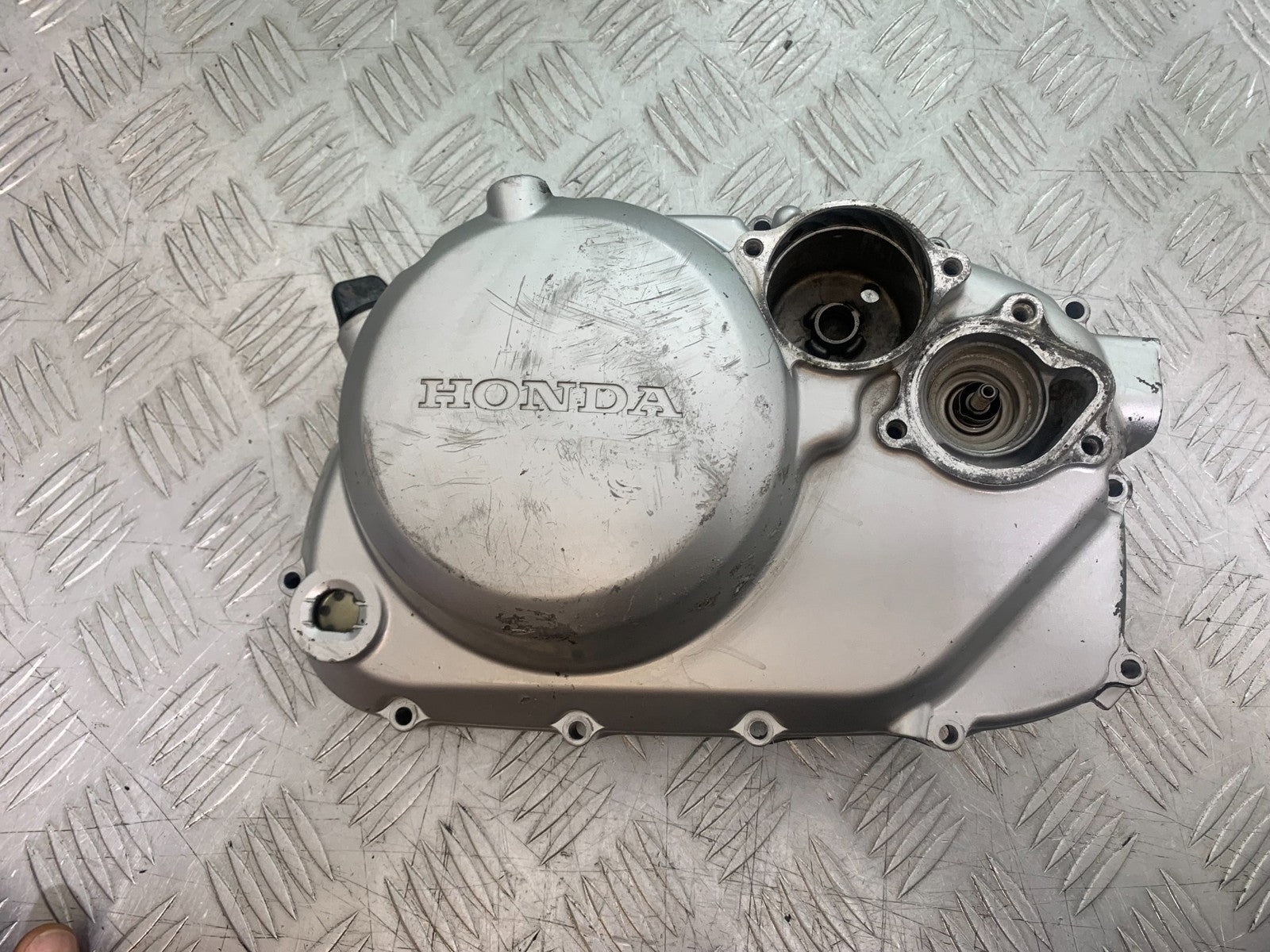 HONDA XL125 VARADERO CLUTCH COVER  YEAR 2001-2006  (CMB1210)