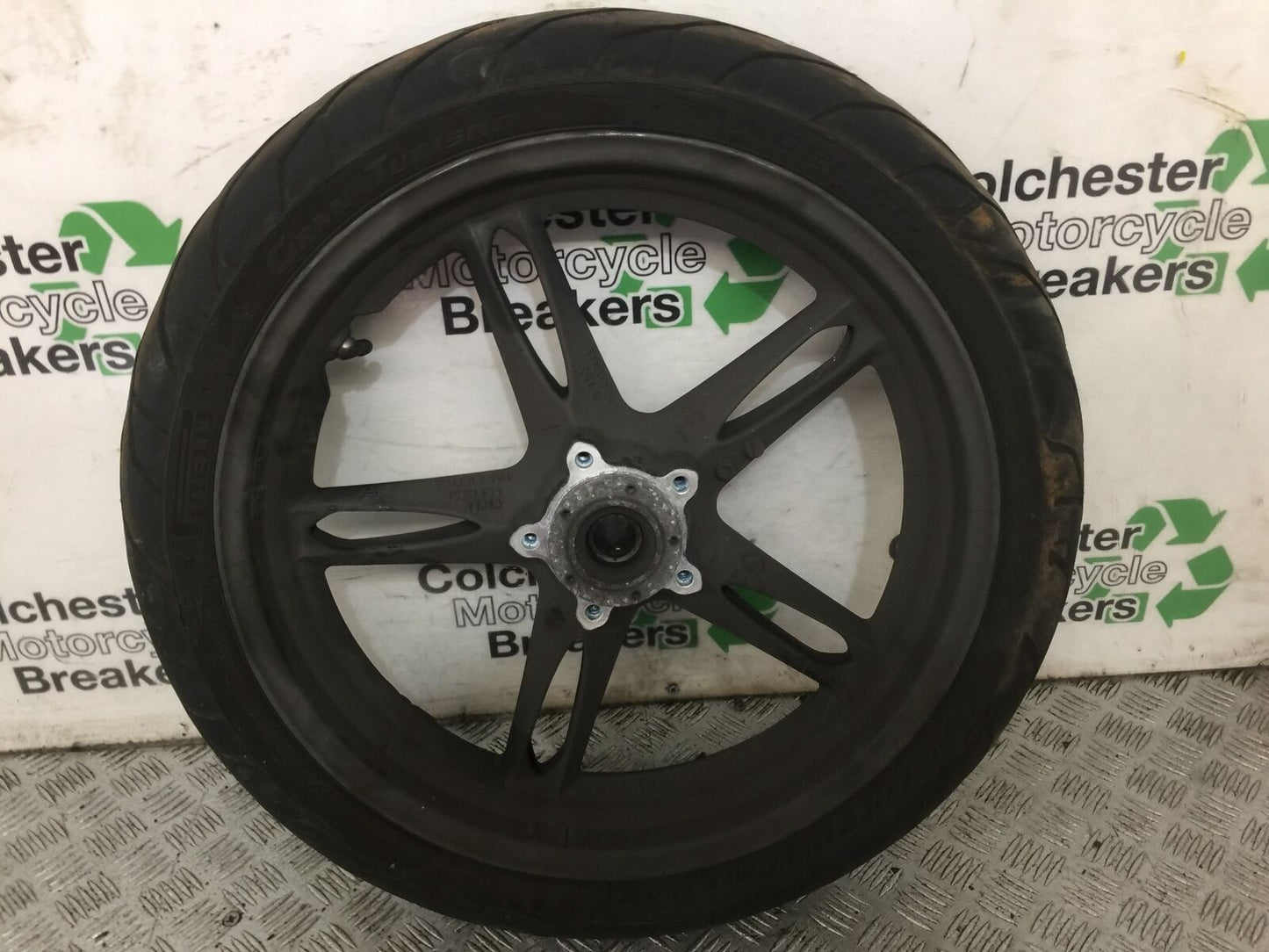 TRIUMPH 1050 SPRINT FRONT WHEEL  YEAR 2004-2007 (STOCK 888)
