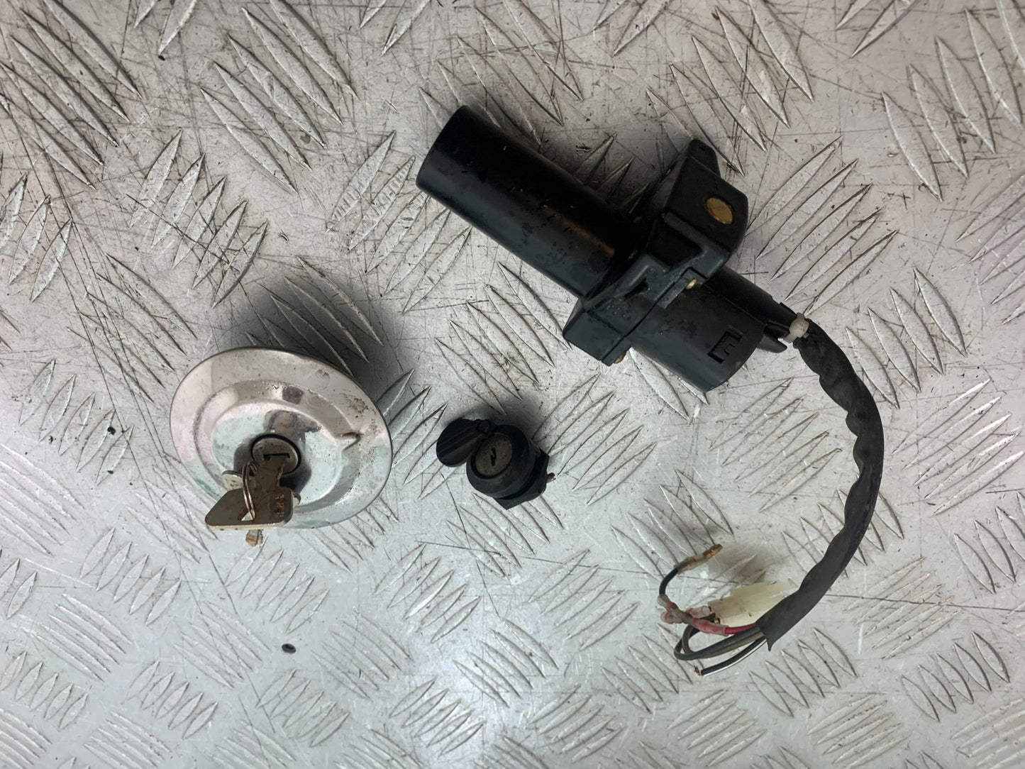 YAMAHA YS125 YS 125 LOCKS AND KEY  YEAR 2017-2021 (CMB1321)