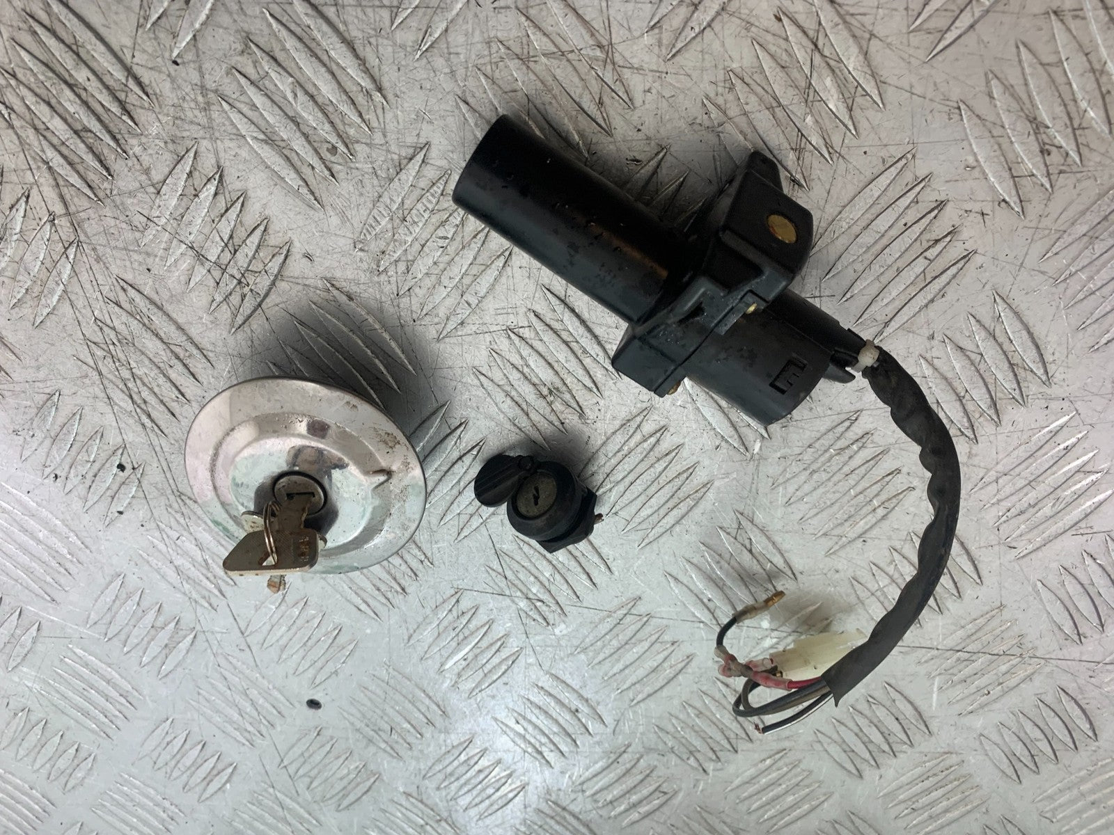 YAMAHA YS125 YS 125 LOCKS AND KEY  YEAR 2017-2021 (CMB1321)
