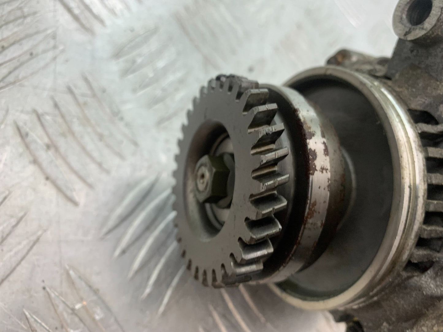 SUZUKI GSF600 GSF 600 BANDIT ALTERNATOR  2000-2004 (CMB1269)