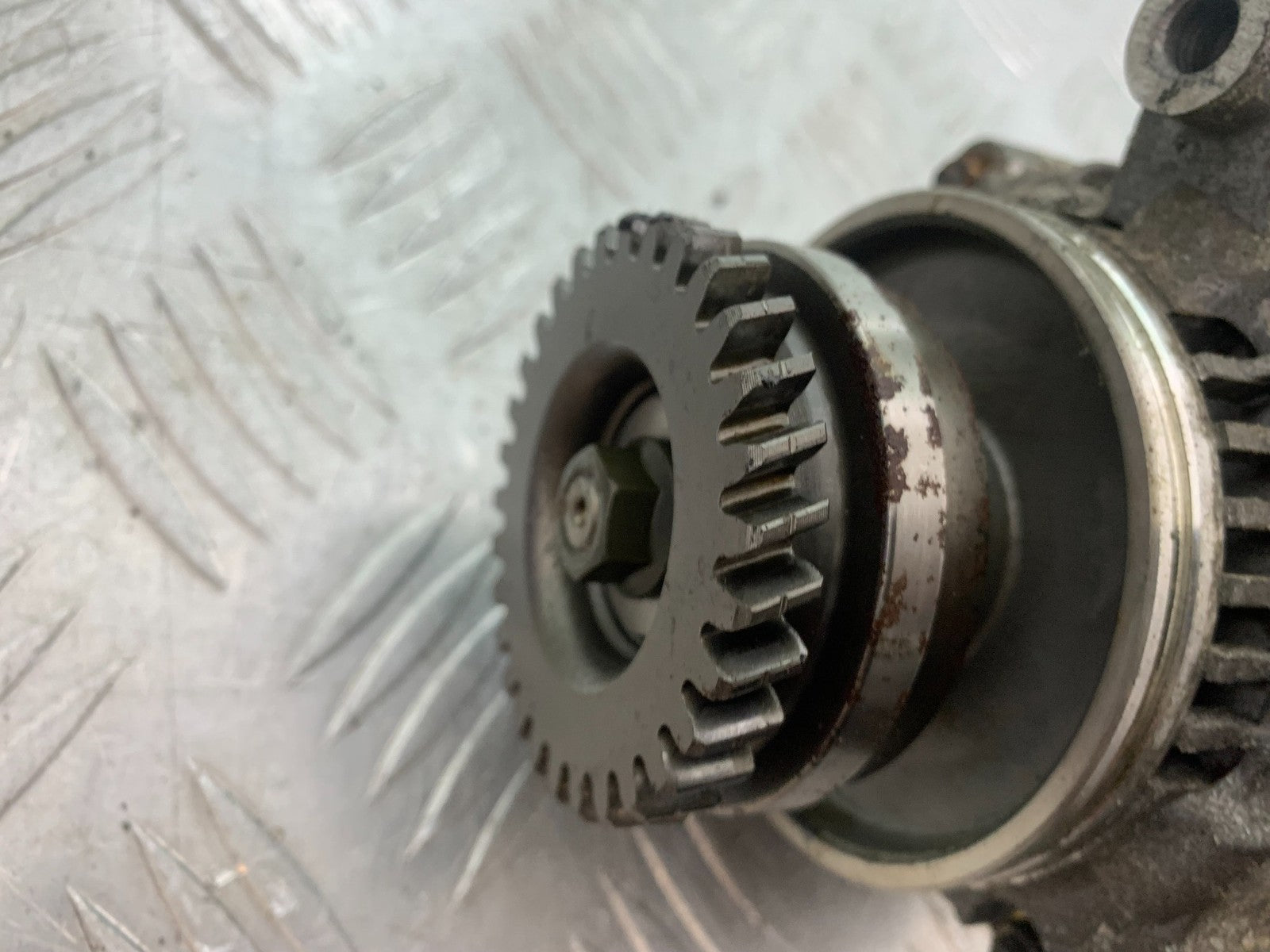 SUZUKI GSF600 GSF 600 BANDIT ALTERNATOR  2000-2004 (CMB1269)