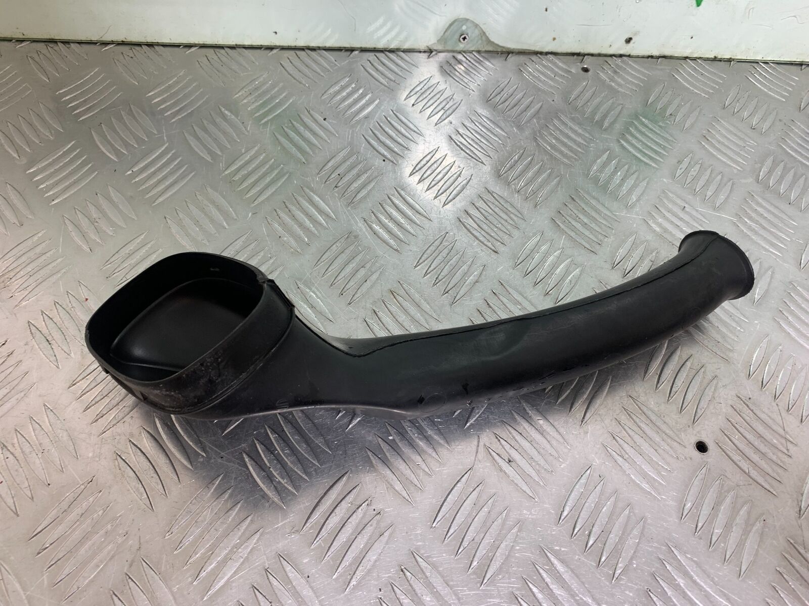 BMW F800 GT AIR TUBE  YEAR 2013-2017 (CMB1031)