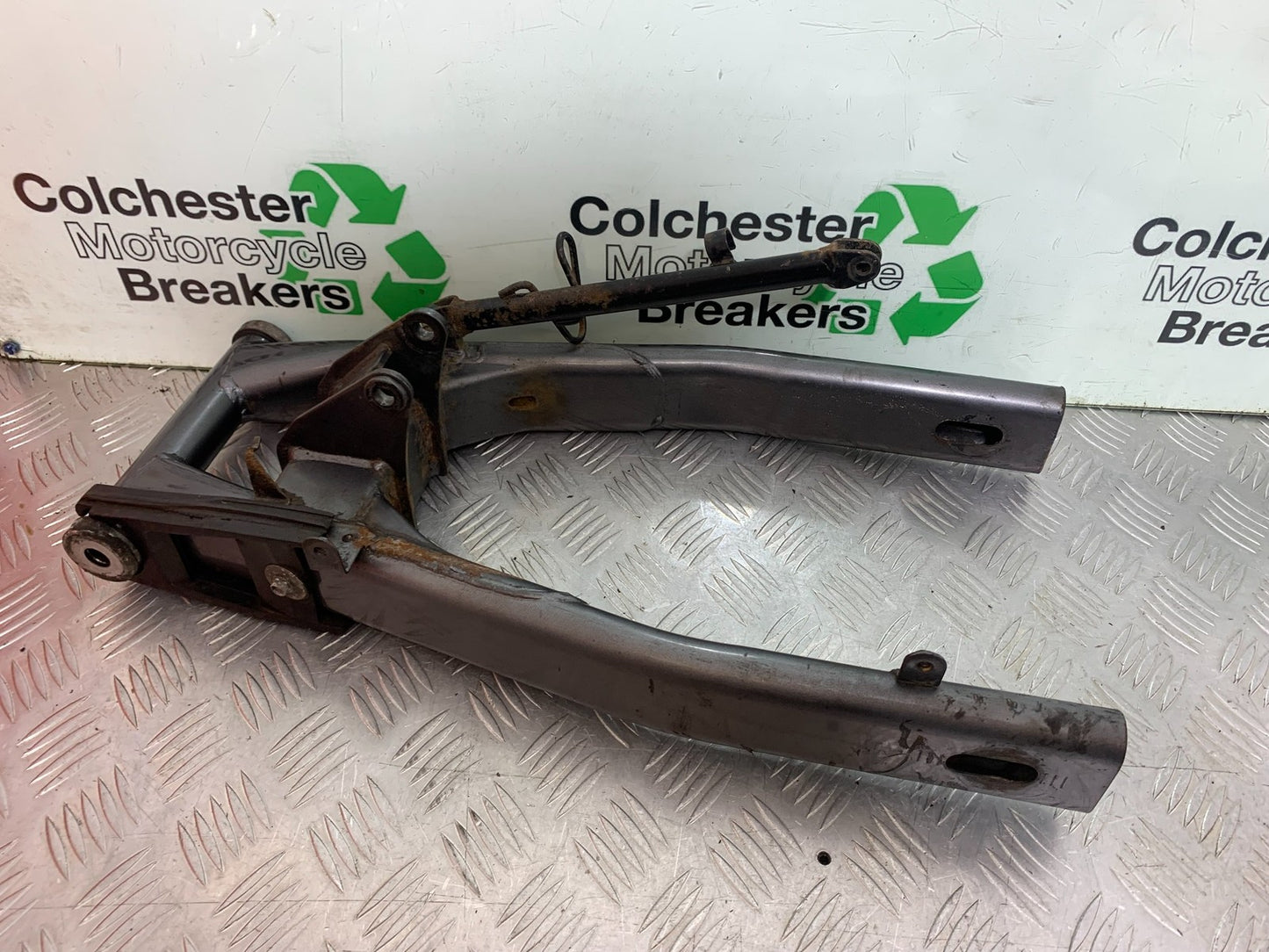 YAMAHA XJ600 XJ 600 DIVERSION SWINGARM  1998-2000 (CMB1191)