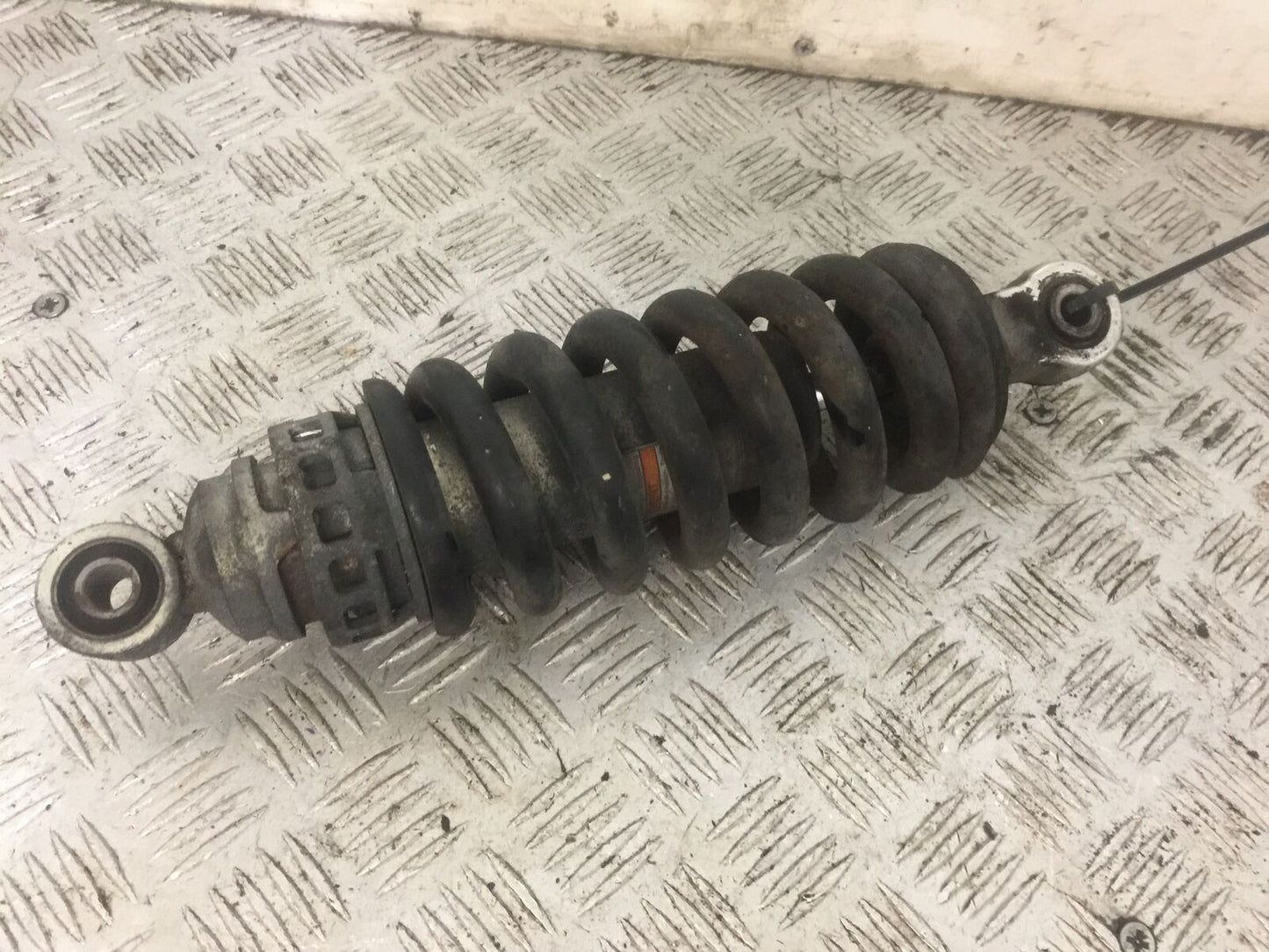 SUZUKI VLR1800 VLR 1800 REAR SHOCK YEAR 2010 (STOCK 815)