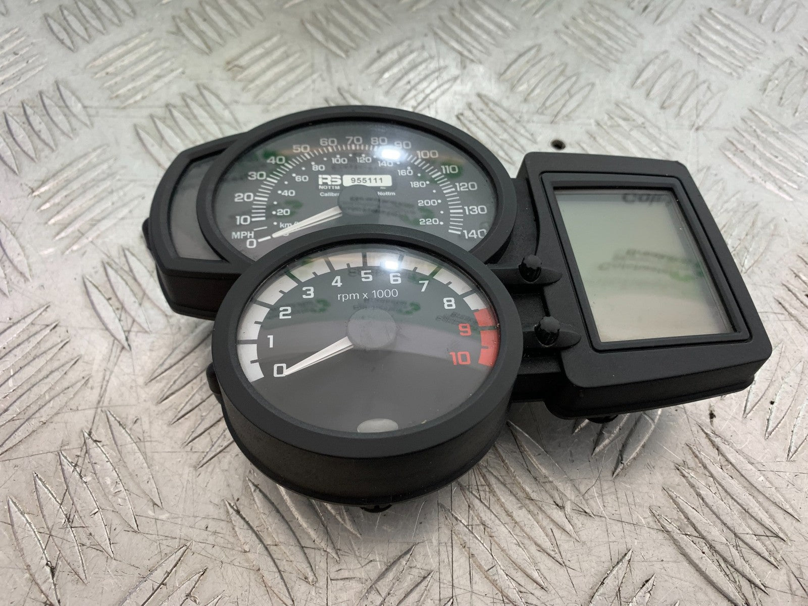 BMW F800 GT CLOCKS SPEEDO DASH  YEAR 2013-2017 (CMB1248)