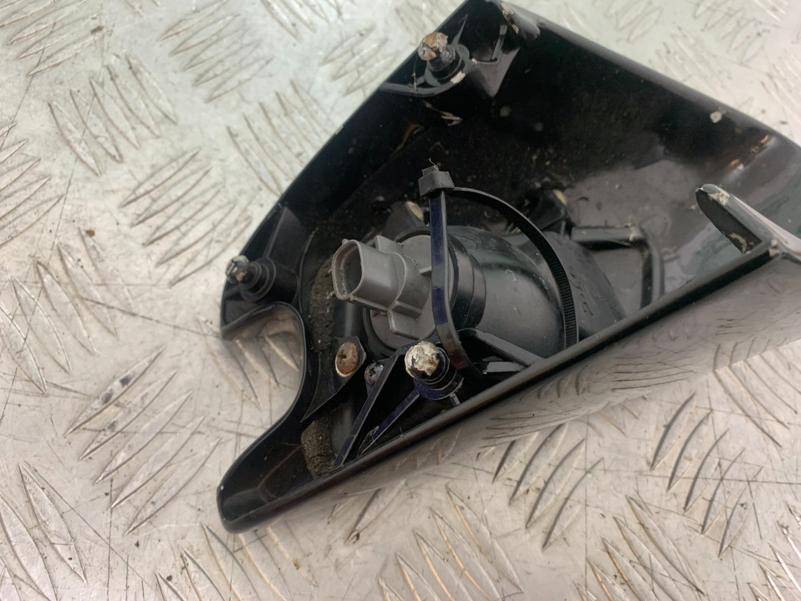 HONDA ST1100 PAN EUROPEAN RIGHT MIRROR COVER    YEAR 1993-2001 (CMB1195)