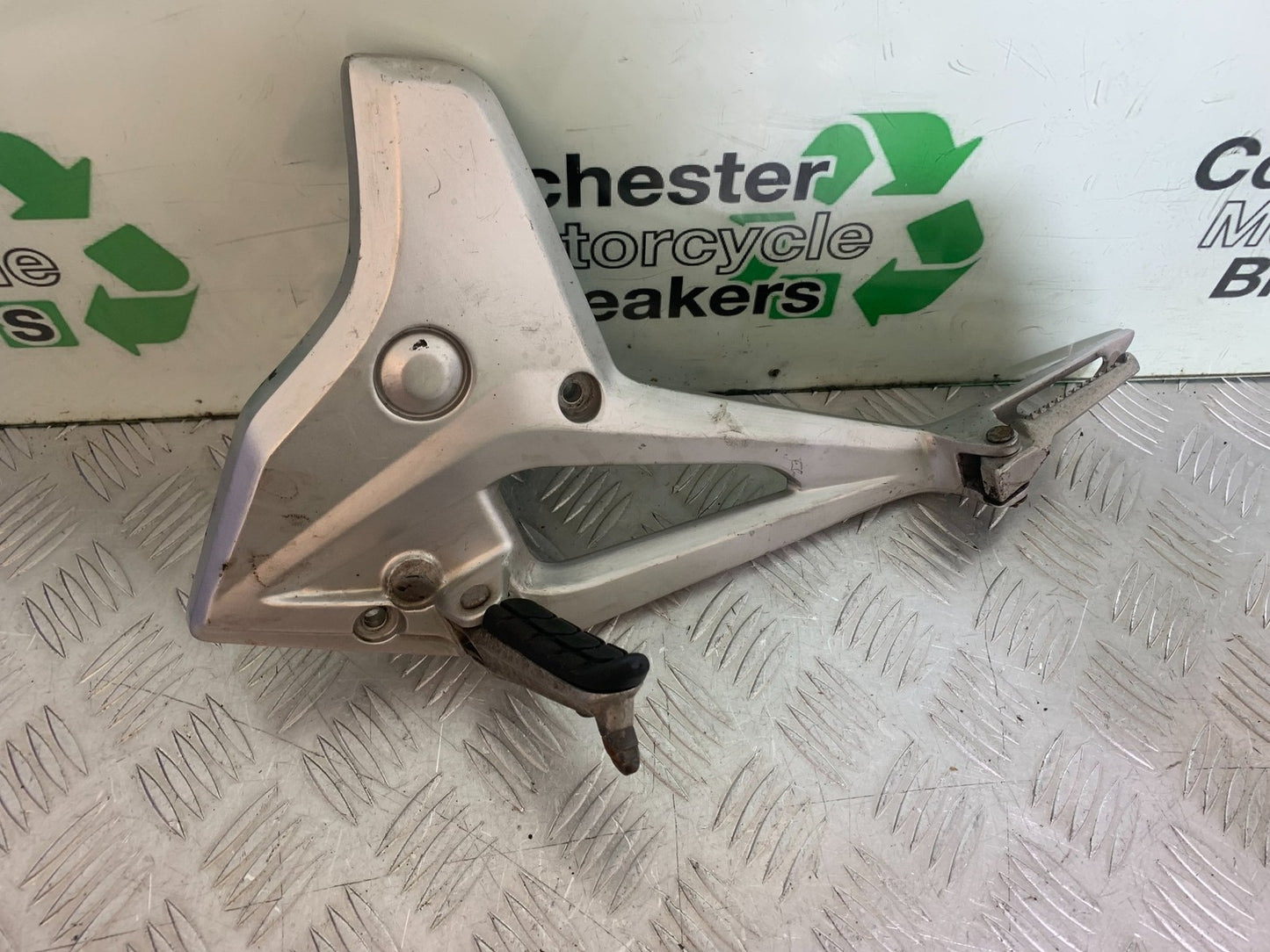 HONDA NC750 NC 750 X FRONT LEFT HANGER AND PEGS YEAR 2019 (CMB1223)