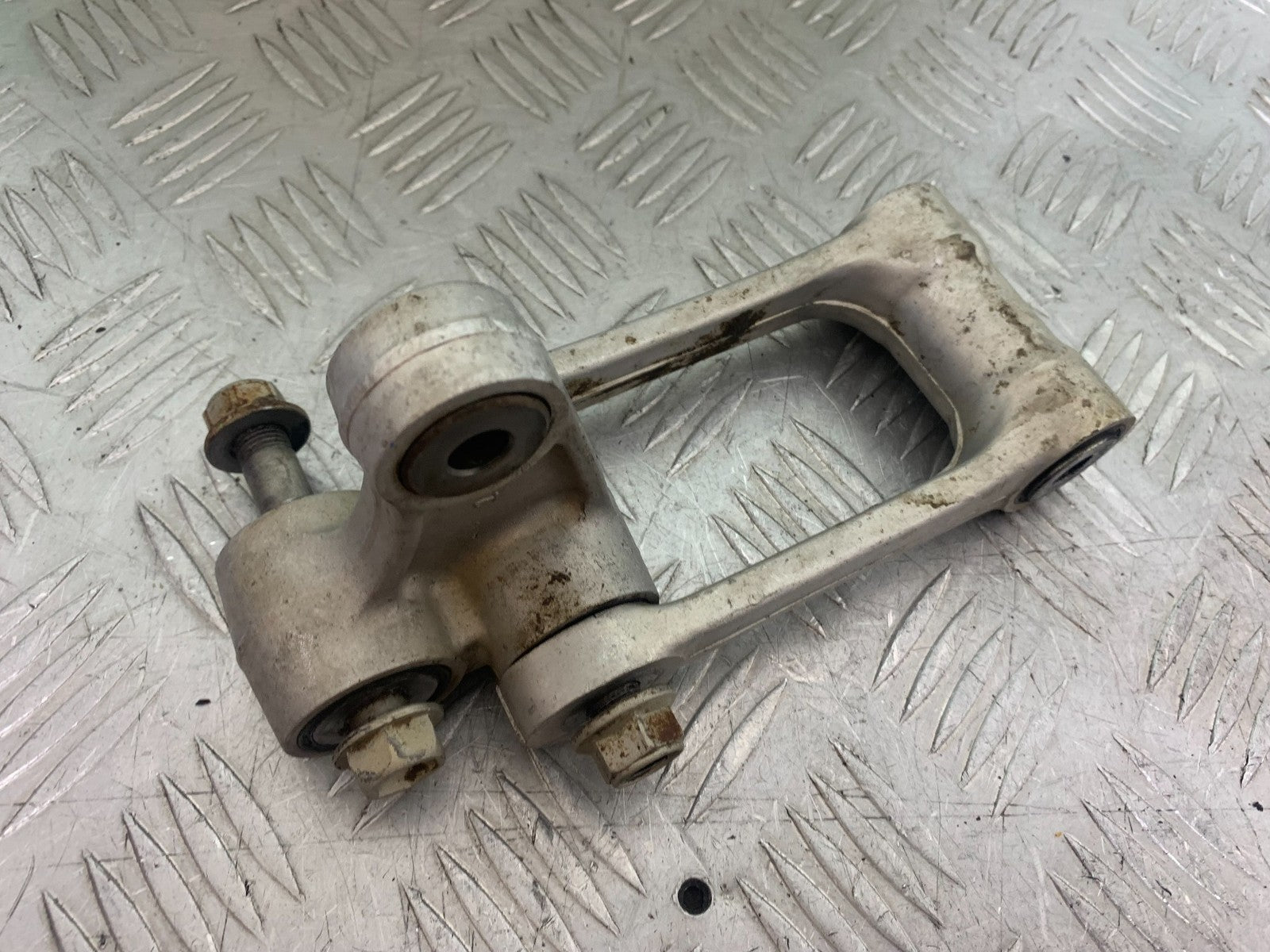 KAWASAKI KXF250 KXF 250 REAR SHOCK LINKAGE YEAR 2006-2008 (CMB1309)