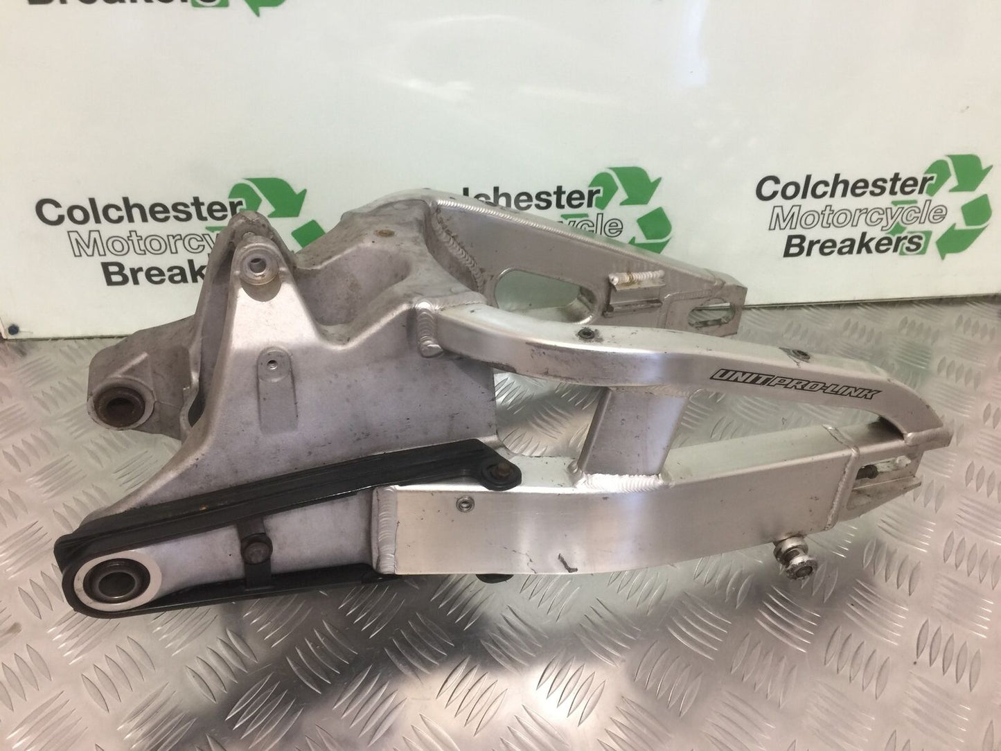 HONDA CBR600 RR SWINGARM  YEAR 2005-2006 (STOCK 933)