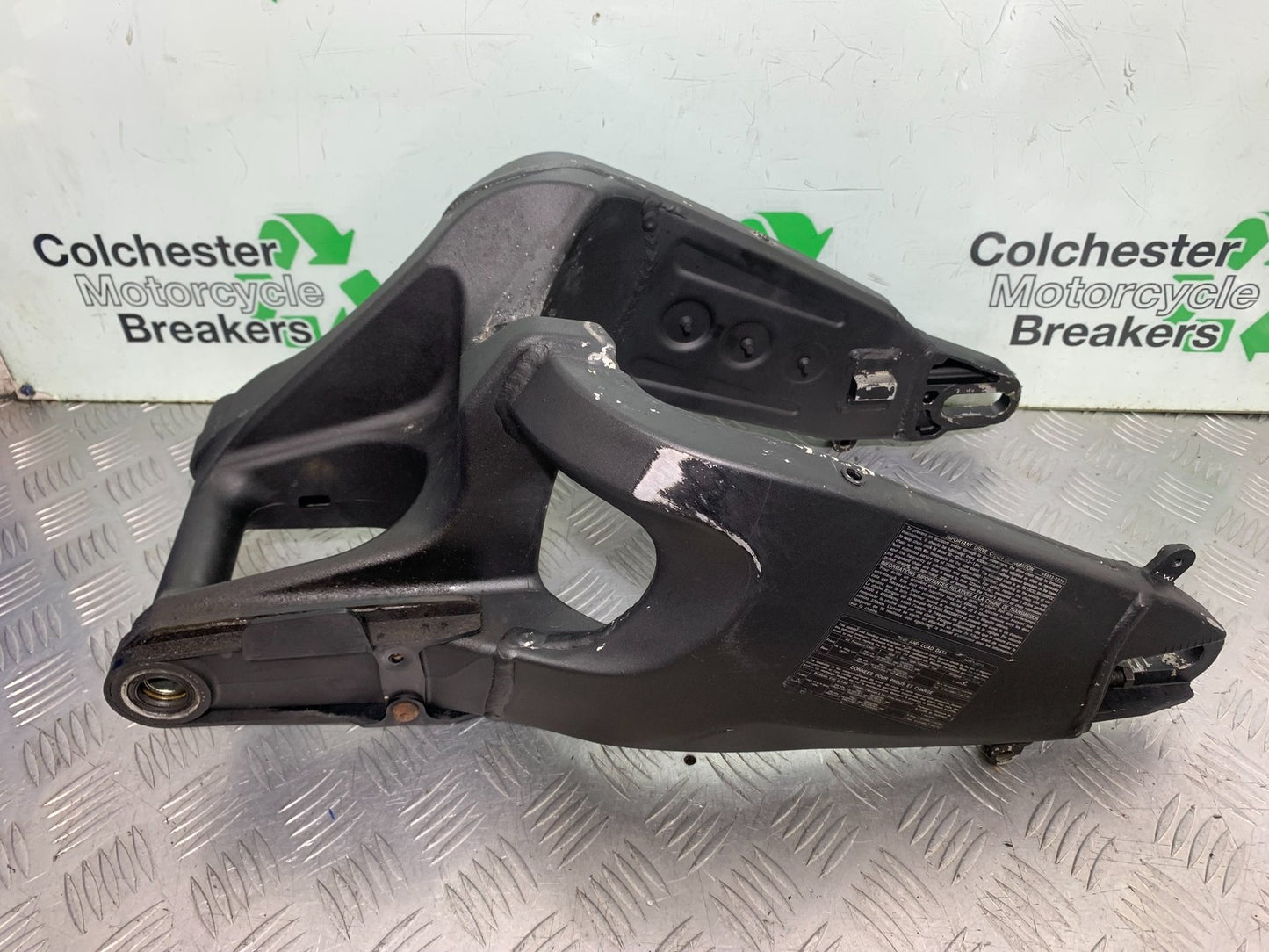 KAWASAKI ZX10R ZX10 R SWINGARM  2008-2010 (CMB1301)