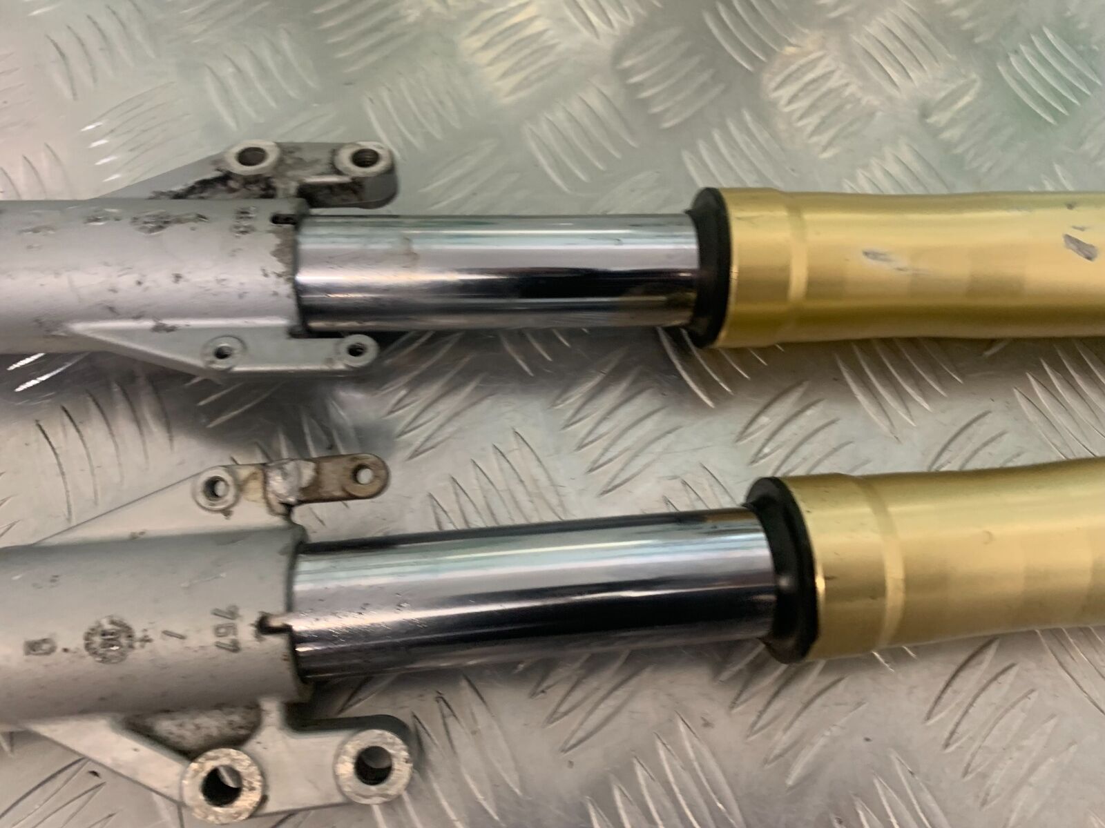 DUCATI 600ss 600 ss FORKS   YEAR 1991-98 (STOCK 987)
