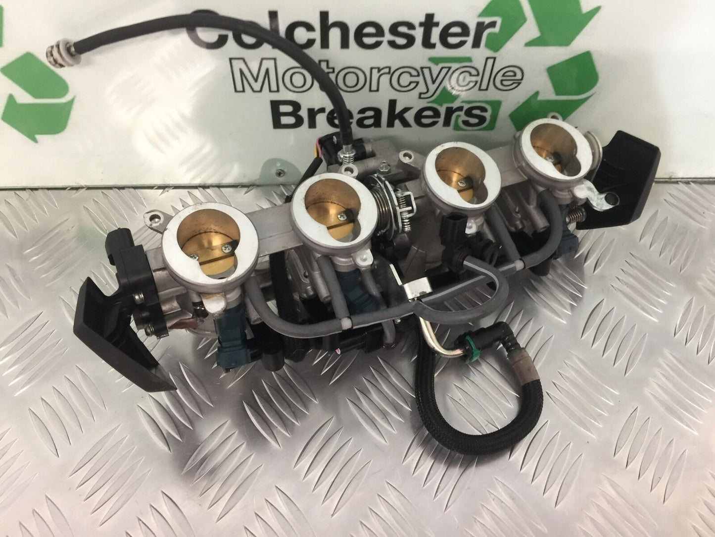 KAWASAKI Z800 Z 800 THROTTLE BODIES   YEAR 2013-2017 (STOCK 925)