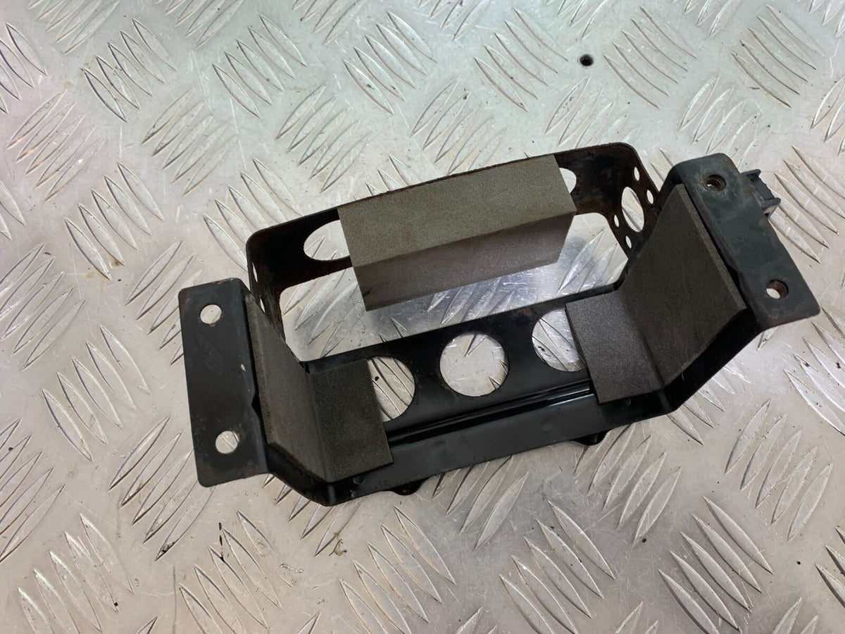 SUZUKI RF900 RF 900 BATTERY BOX   YEAR 1994-1999 (CMB1020)