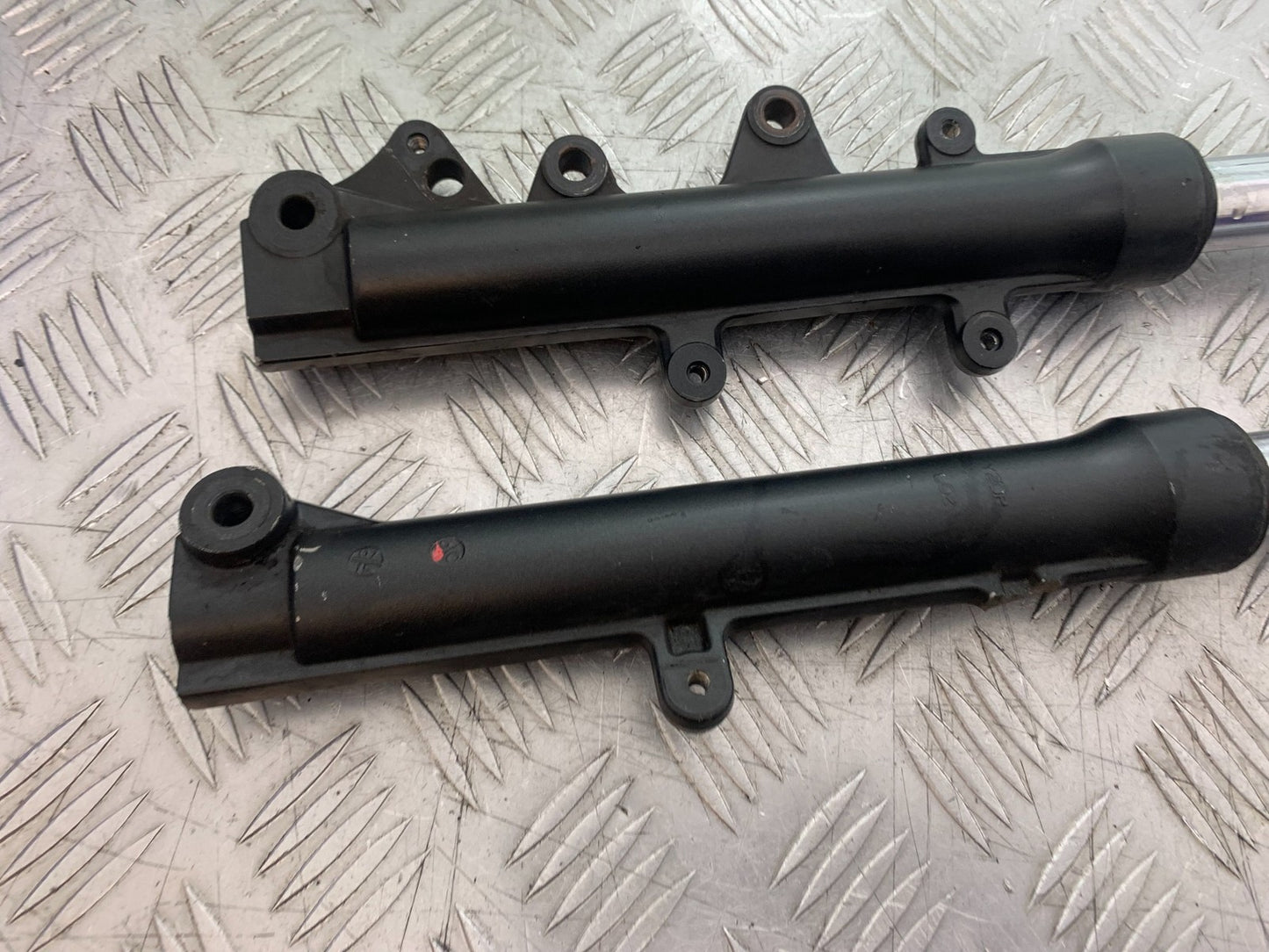 YAMAHA NMAX-125 N MAX 125 FORKS (DAMAGED)  YEAR 2015-2020  (CMB1231)