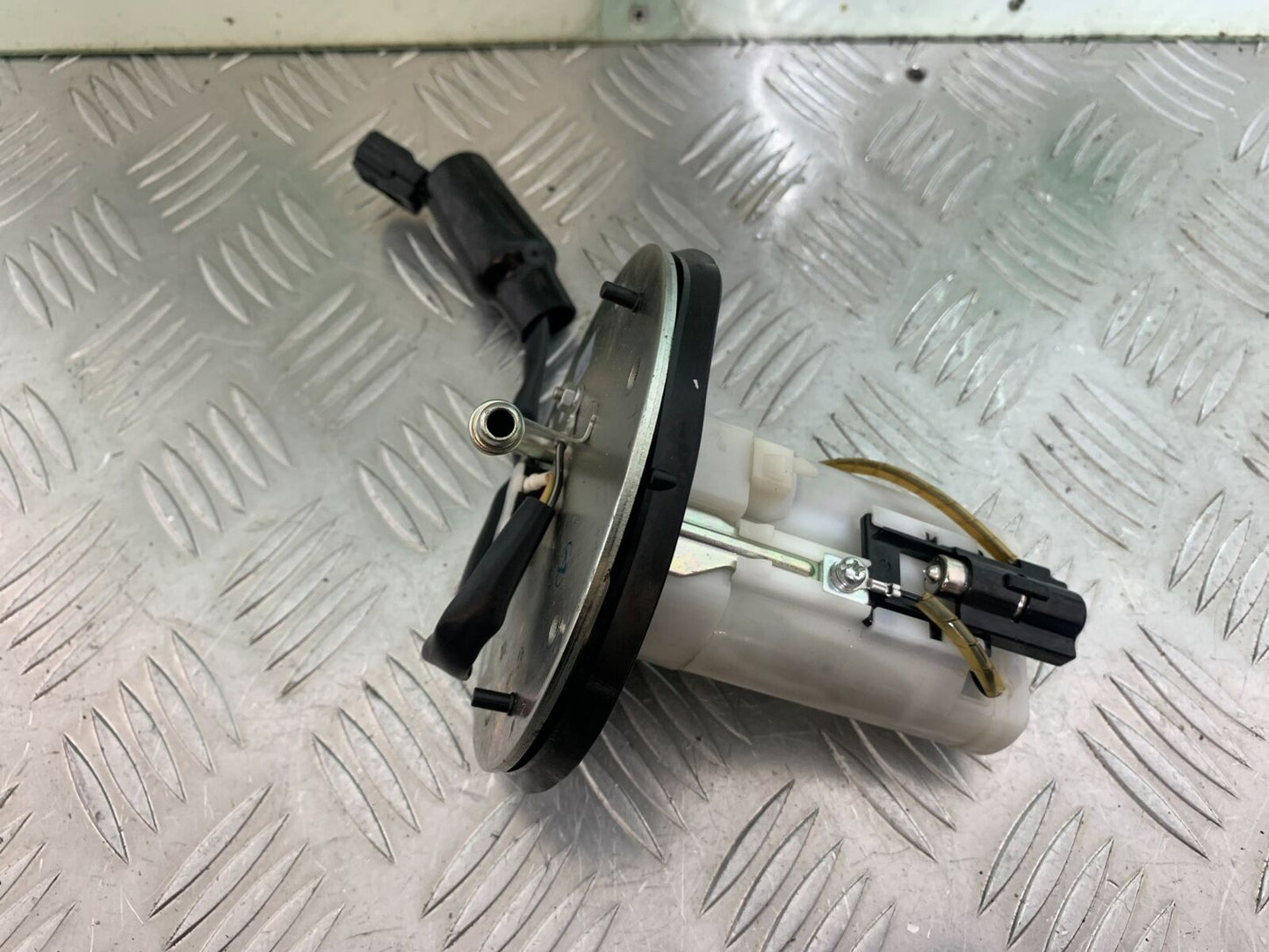 HONDA CRF1000 (DCT) AFRICA TWIN PETROL PUMP   YEAR 2017 (CMB1030)