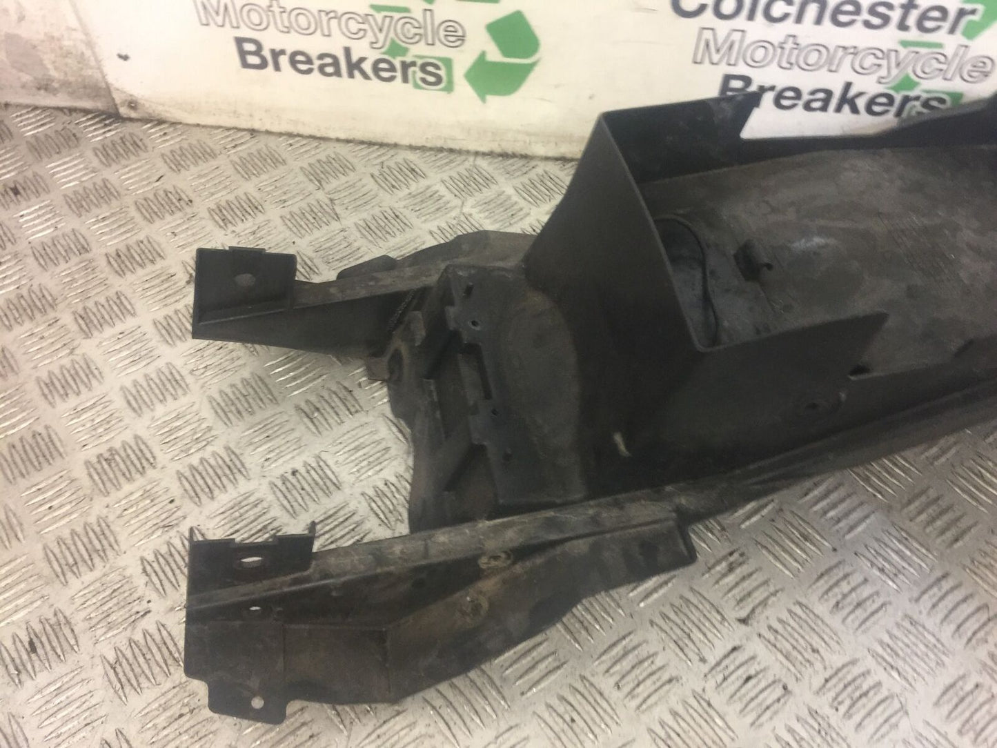 SUZUKI DL 650 V-STROM UNDERTRAY YEAR 2017 (STOCK 638)
