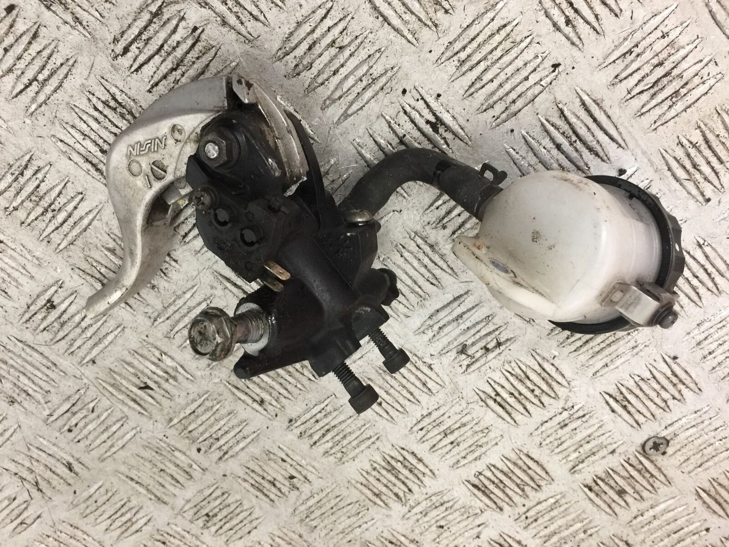 KAWASAKI Z1000 FRONT BRAKE MASTER CYLINDER   YEAR 2007-2009 (STOCK 763)