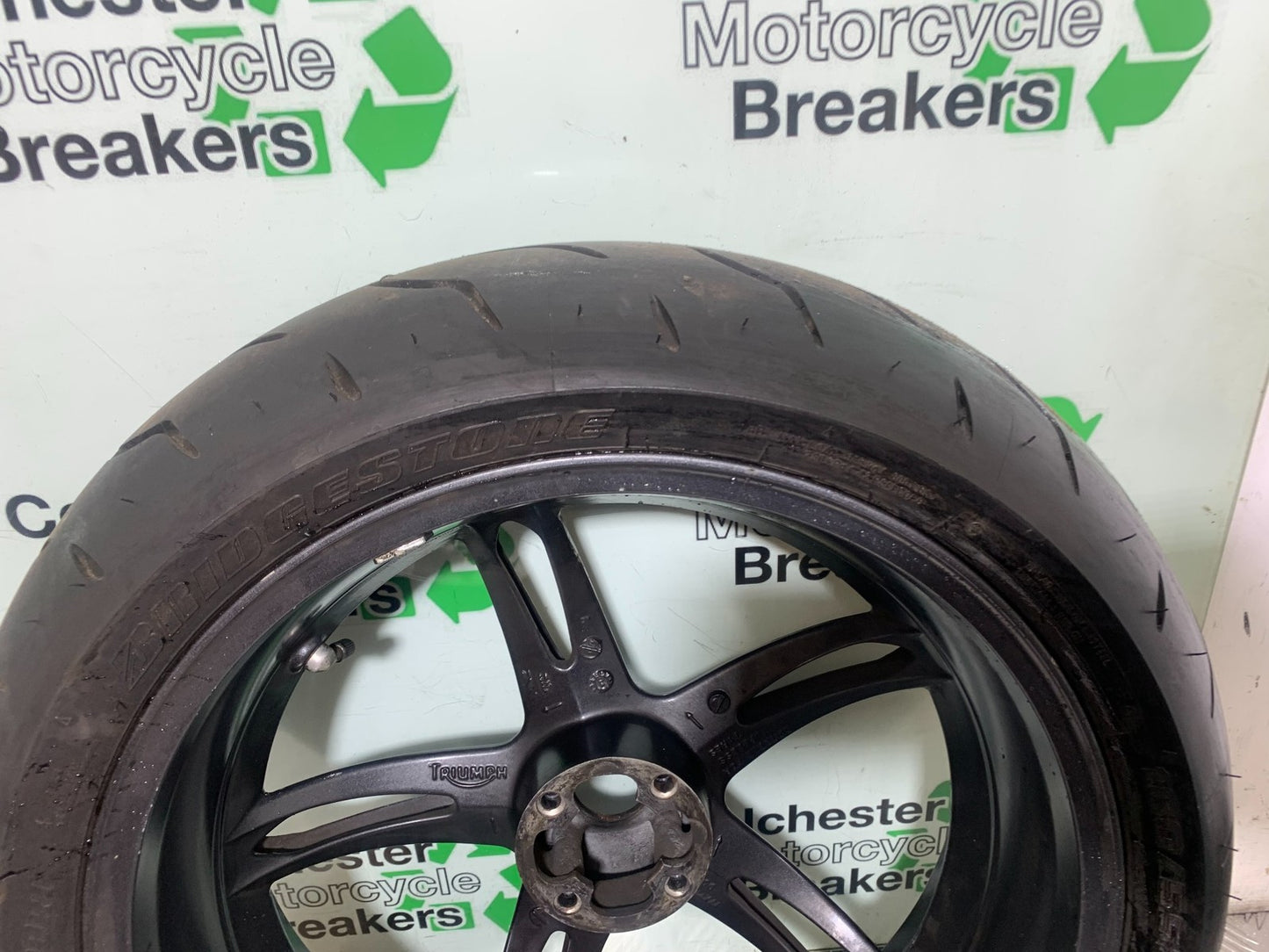 TRIUMPH 1050 SPRINT ST REAR WHEEL (TYRE WILL PASS MOT)  2004-2007 (CMB1197)