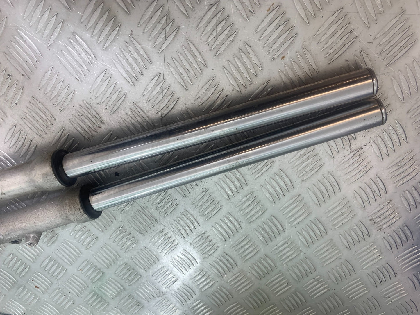 YAMAHA XV535 XV 535 VIRAGO FORKS  YEAR 1994-02 (CMB1139)