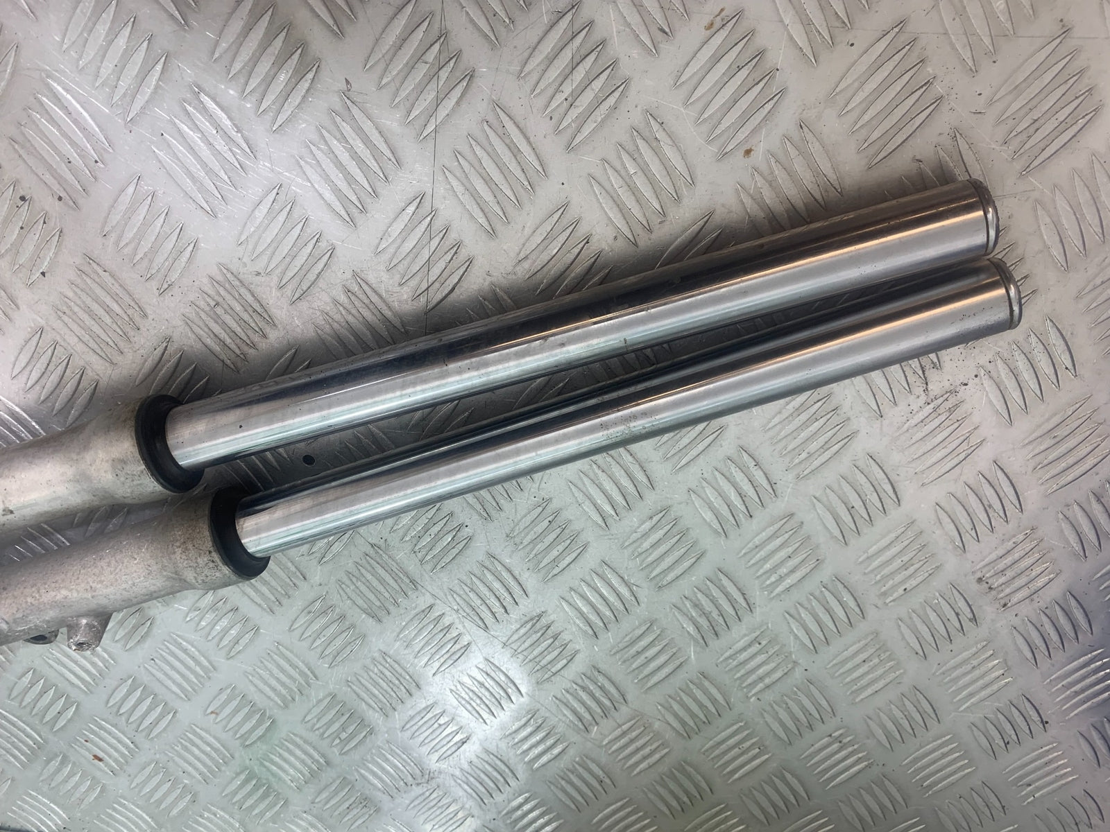 YAMAHA XV535 XV 535 VIRAGO FORKS  YEAR 1994-02 (CMB1139)