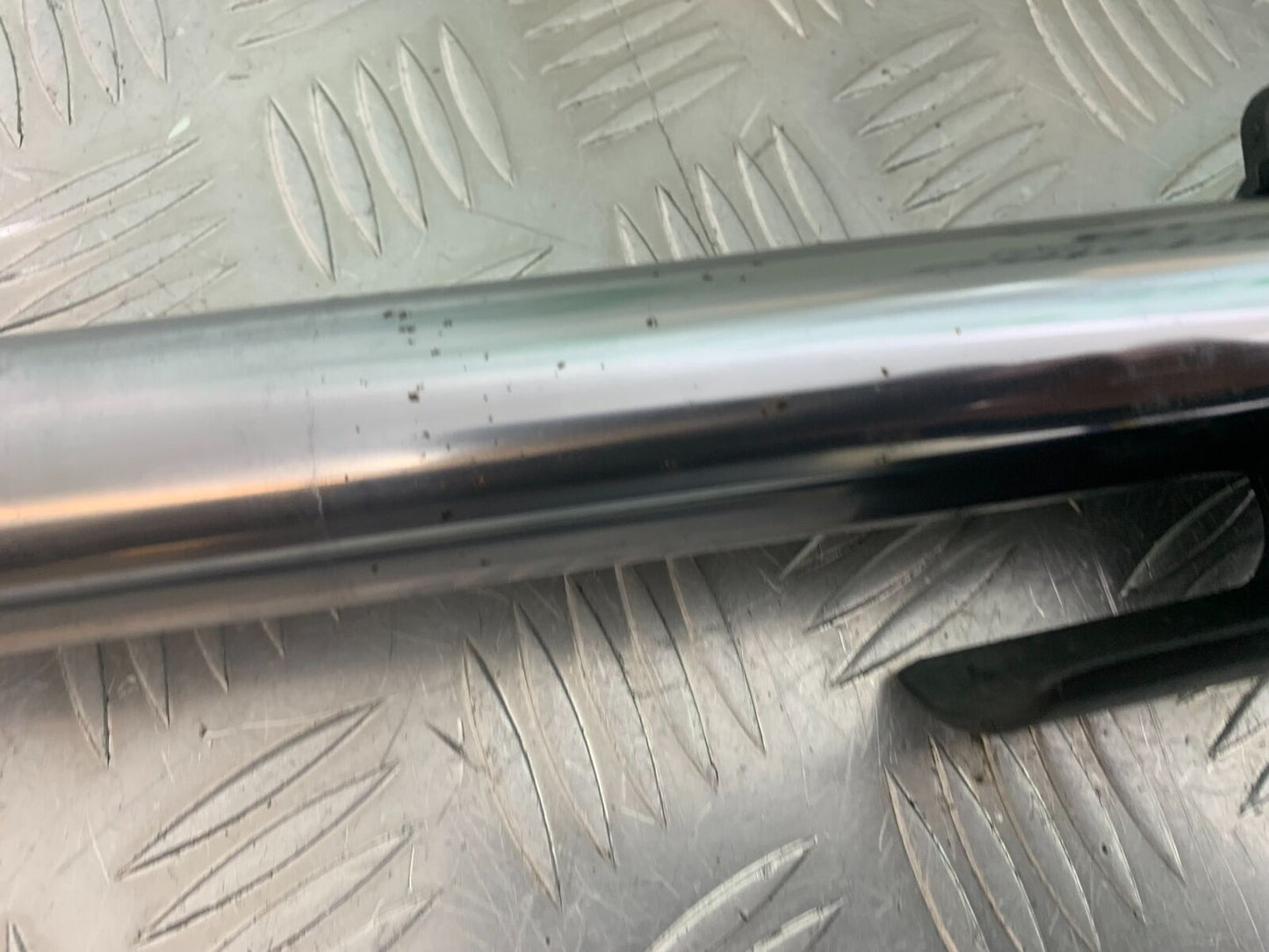 YAMAHA FJ1100 FJ 1100 FORKS   YEAR 1984-1985 (CMB1101)