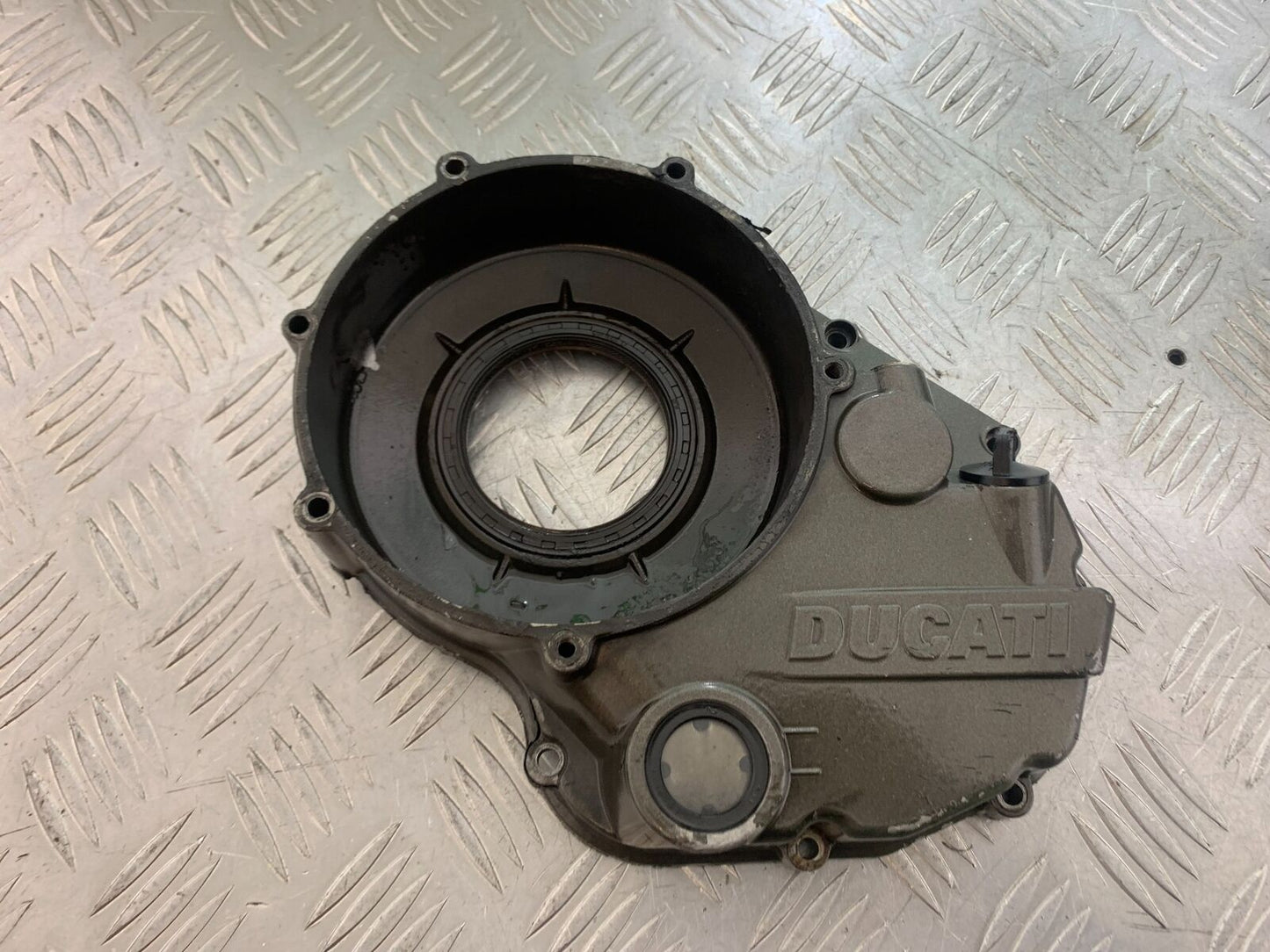 DUCATI 748 CLUTCH COVER   YEAR 1999 2003