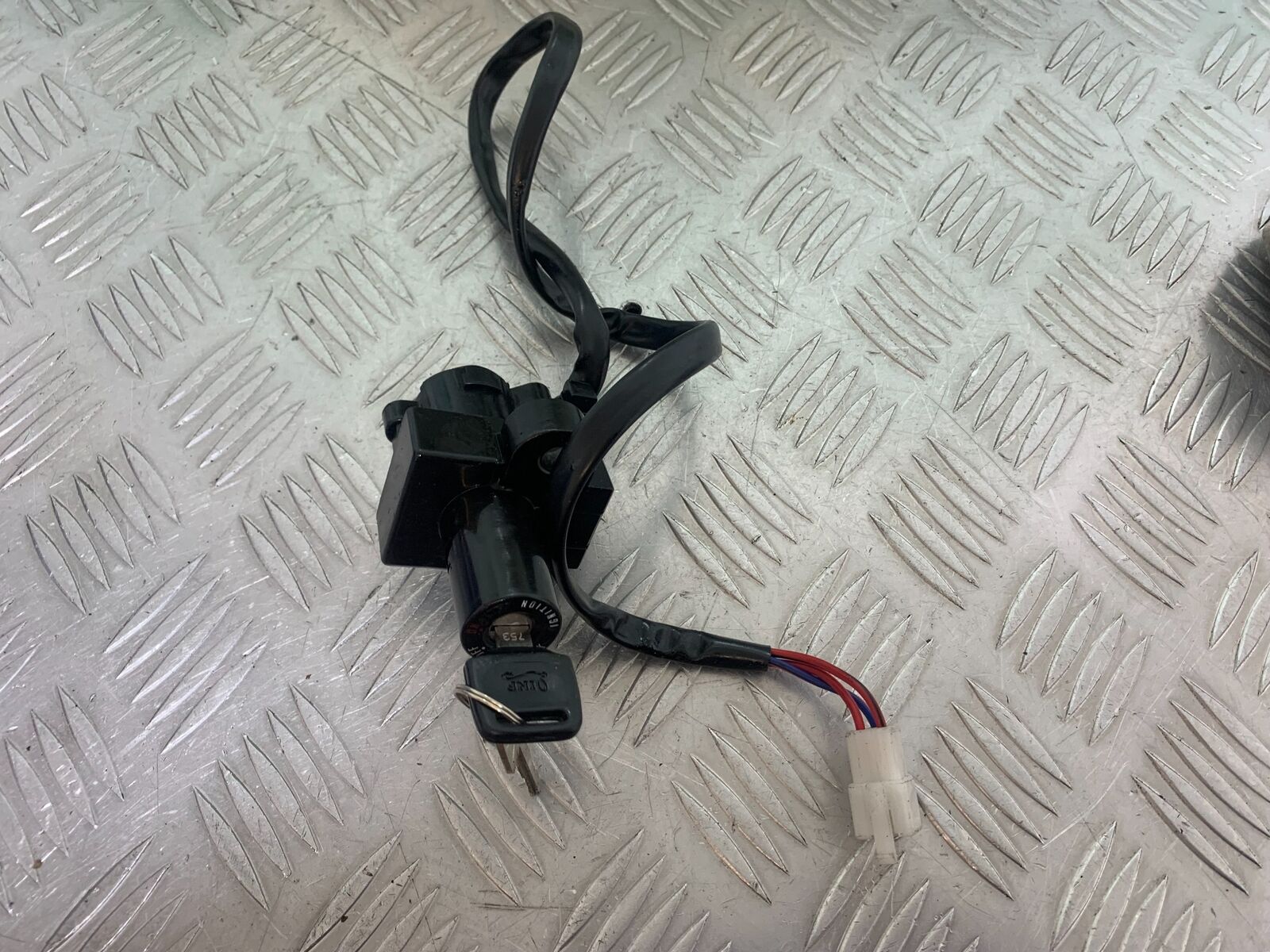 HONDA CBR600 CBR 600 F2 IGNITION SWITCH AND KEY  YEAR 1991-1994(CMB1133)