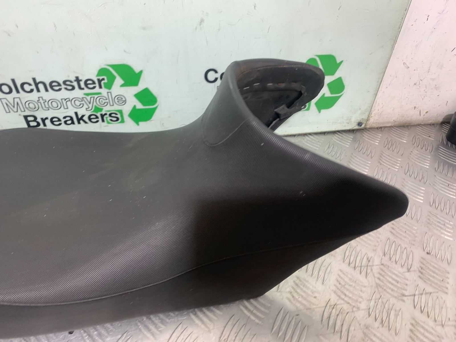 HONDA XL125 VARADERO SEAT   YEAR 2001-2006  (CMB1210)