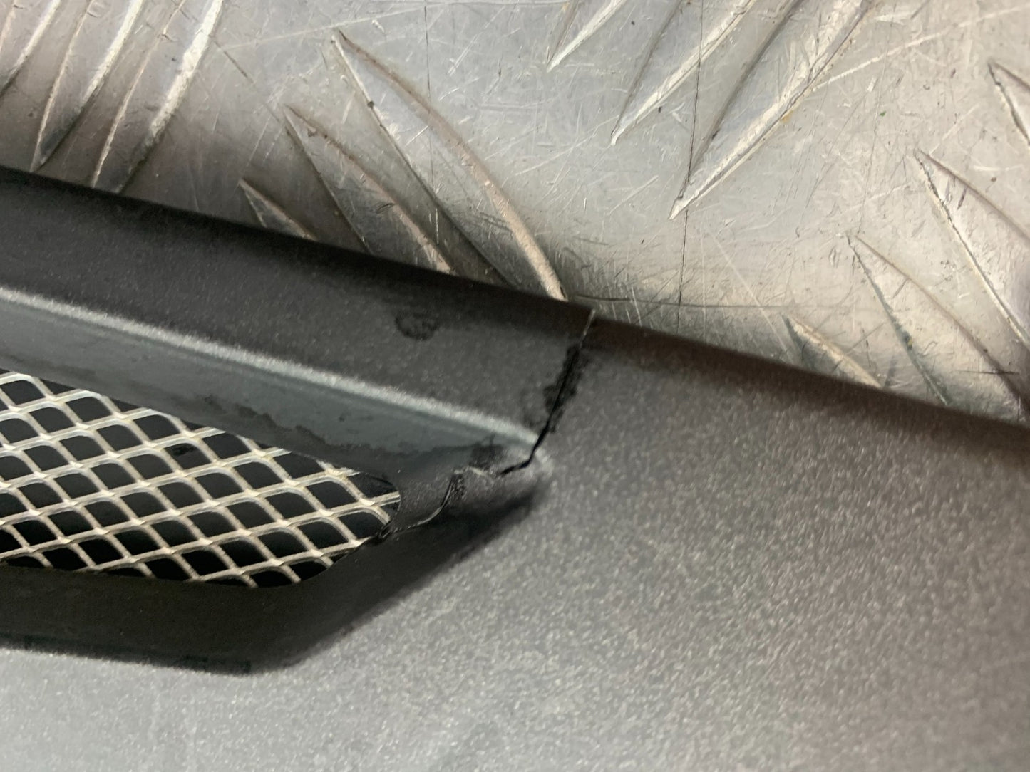 BENELLI BN125 BN 125 LEFT SEAT PANEL  YEAR 2018-2021 (CMB1194)