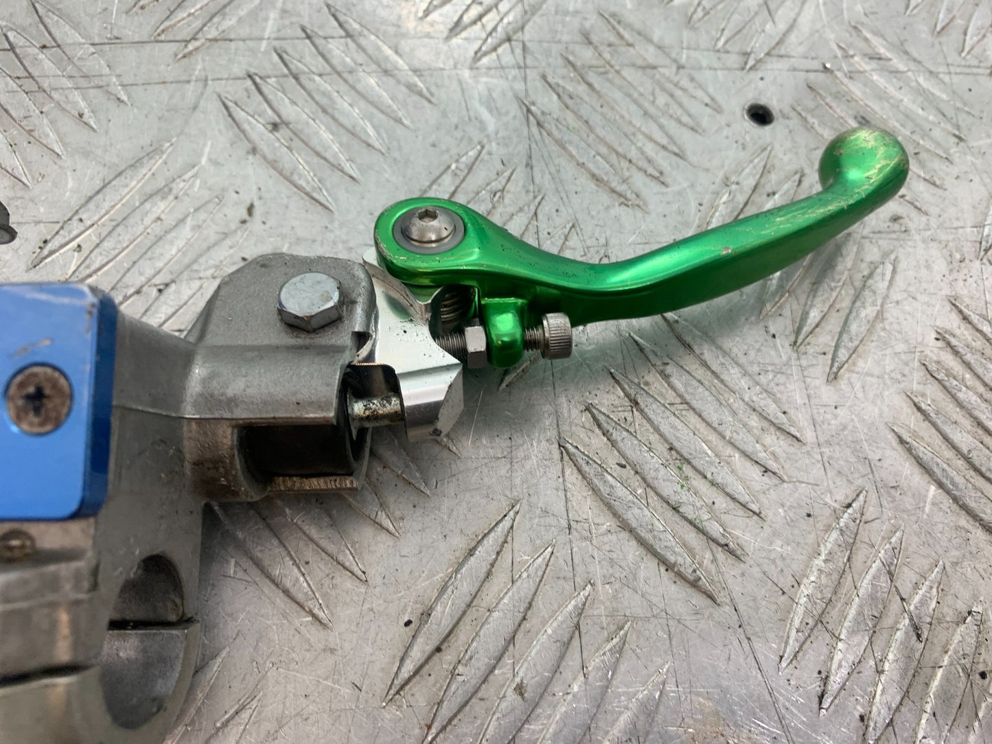 KAWASAKI KXF450 KXF 450 FRONT BRAKE MASTER CYLINDER   YEAR 2013 CMB1217)