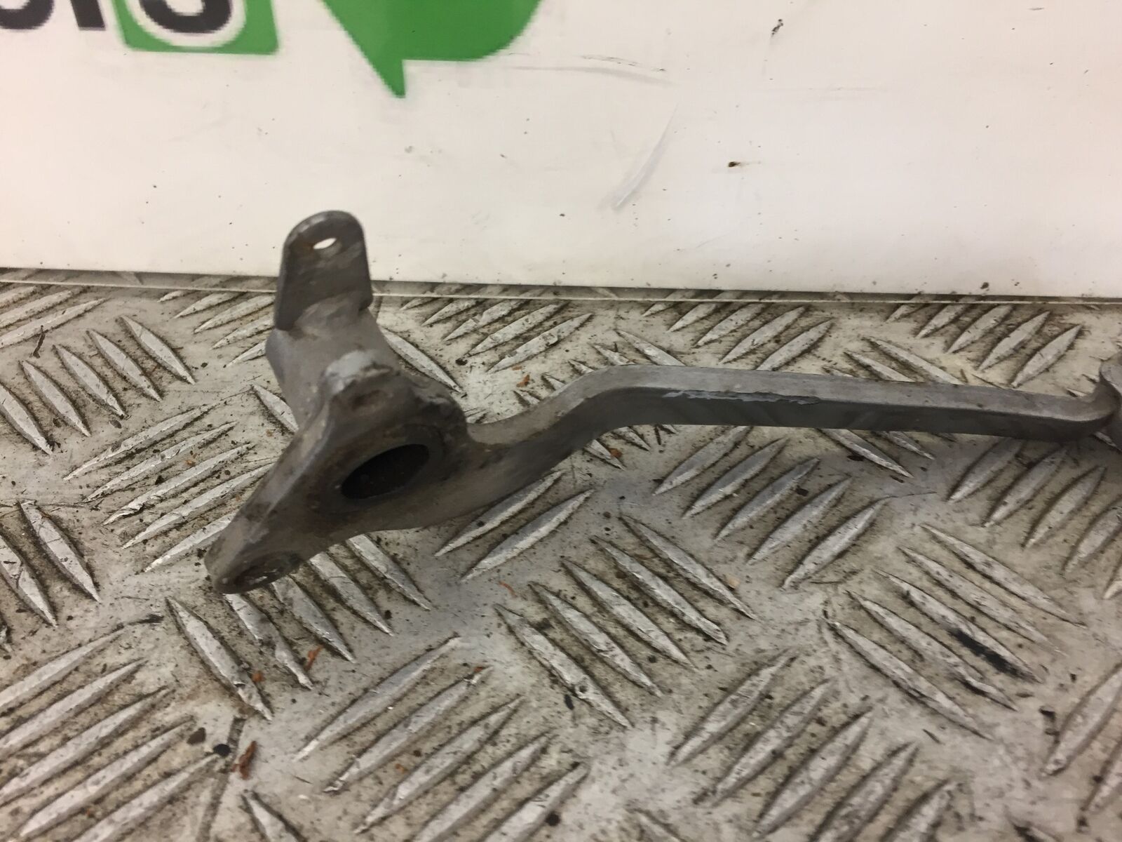 HONDA CB500 CB 500 REAR BRAKE PEDAL  YEAR 2001