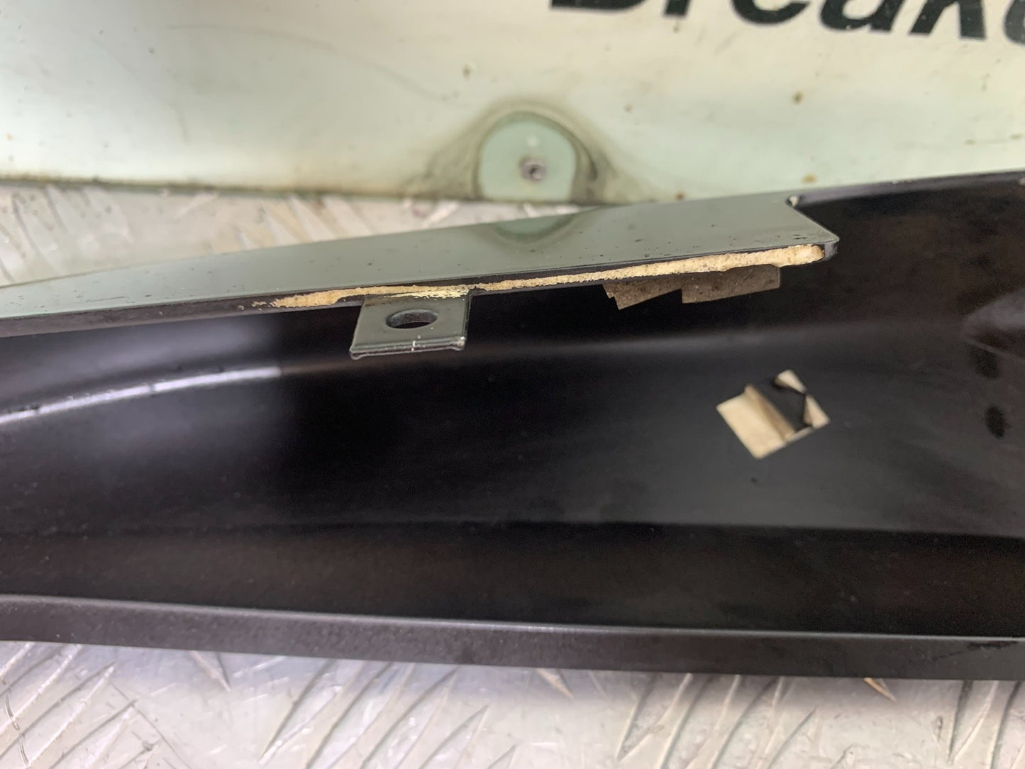 TRIUMPH SPEED TRIPLE R 1050 RIGHT SEAT PANEL  2009 (CMB1183)