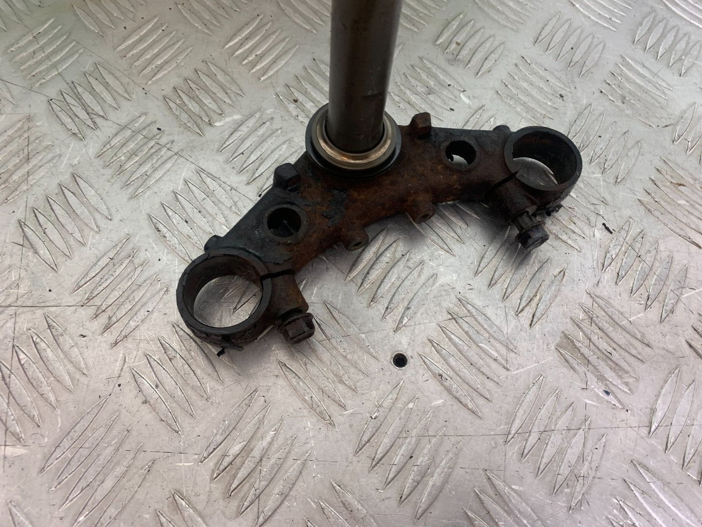 HONDA GL500 GL 500 SILVERWING BOTTOM YOKE   YEAR 1981-82  (CMB1168)