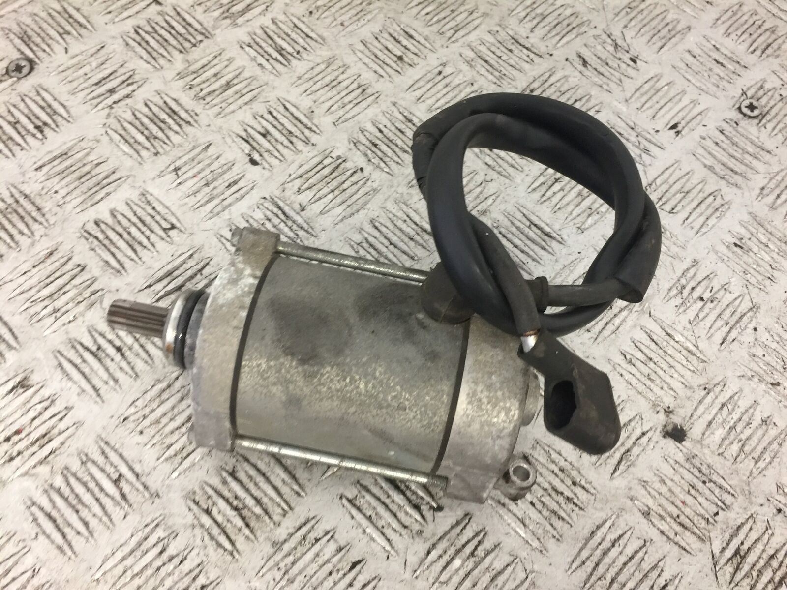 YAMAHA FZS1000 FAZER 1000 FZ1 STARTER MOTOR  YEAR 2000-05 (STOCK 714)