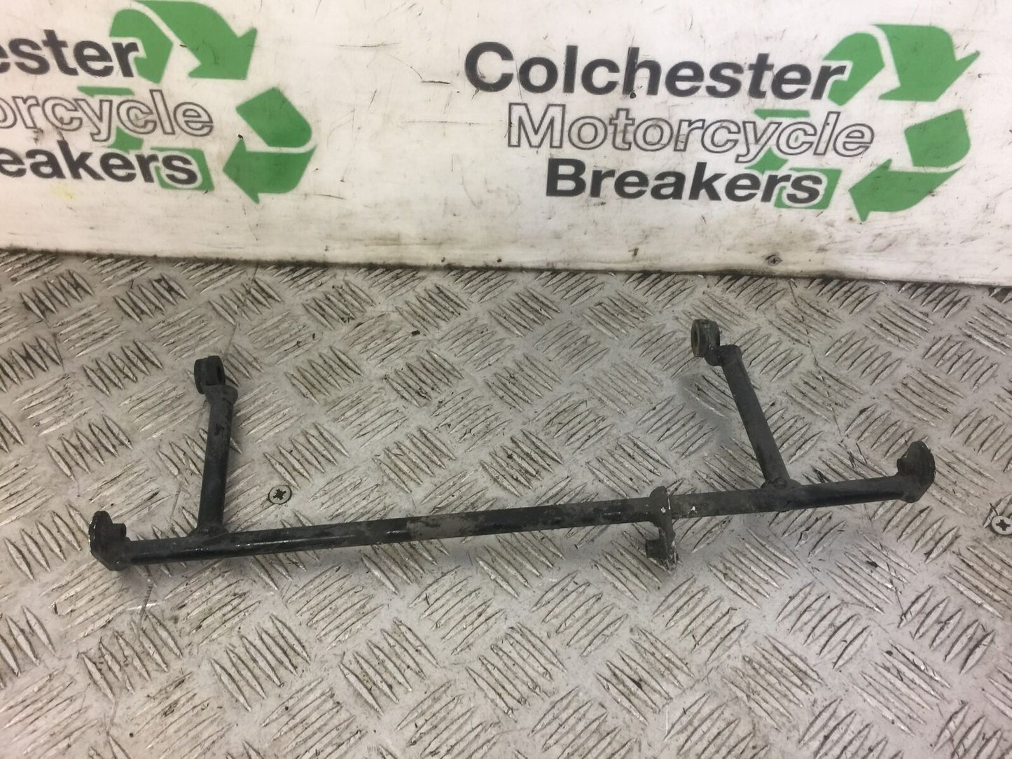 KAWASAKI ZX6R ZX636 RADIATOR BRACKET YEAR 2002  (STOCK 484)