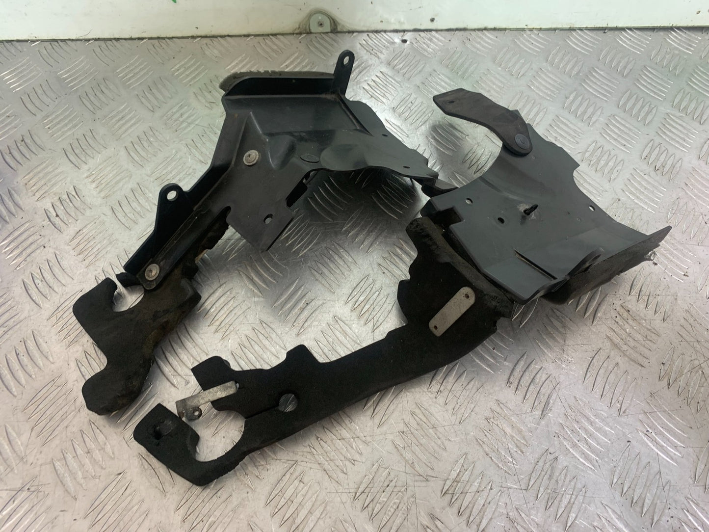 KAWASAKI GTR1400 GTR 1400 INNER FAIRING INFILLS   YEAR 2007-2009 (CMB1174)