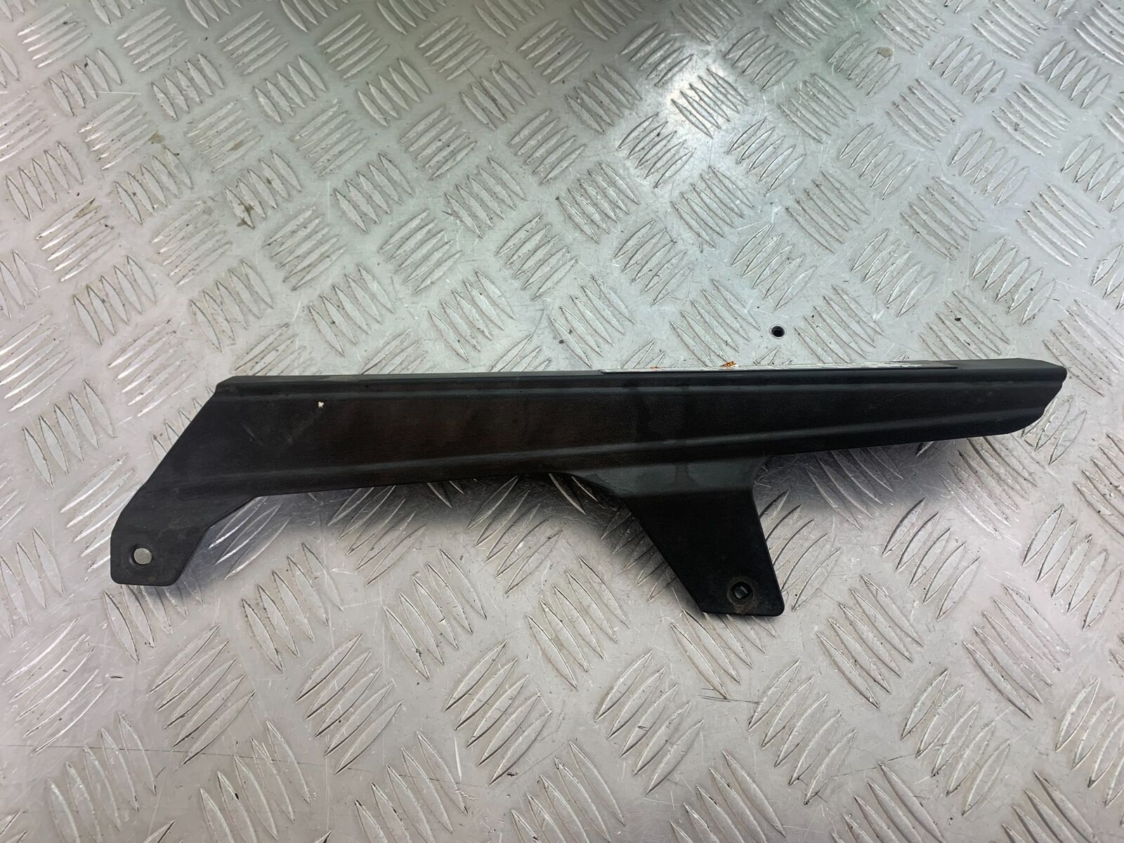 SUZUKI DL 650 V-STROM CHAIN GUARD   YEAR 2020 (CMB1117)