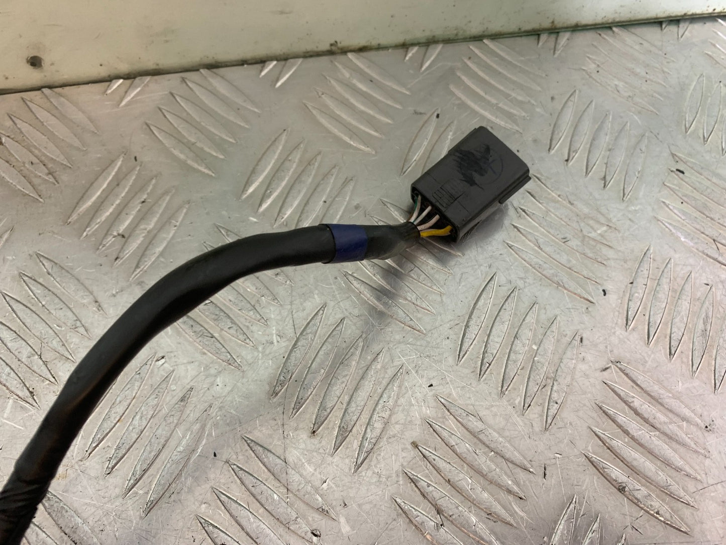 TRIUMPH TRIDENT 660 ECU LOCKS KEY  YEAR 2021-2024 (CMB1295)