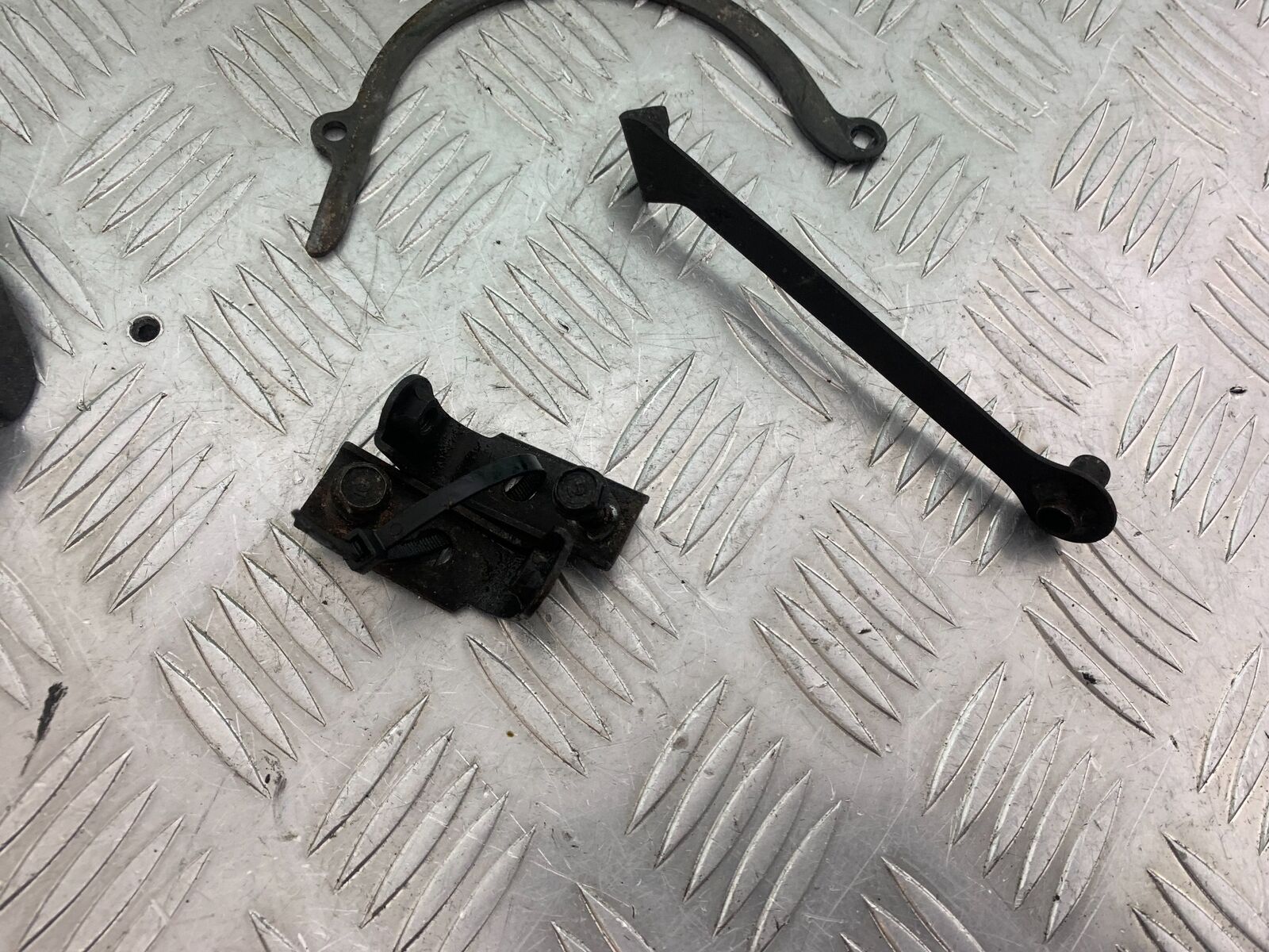 HONDA CBR1100 BLACKBIRD BRACKETS  YEAR 1999-2005 (CMB1103)