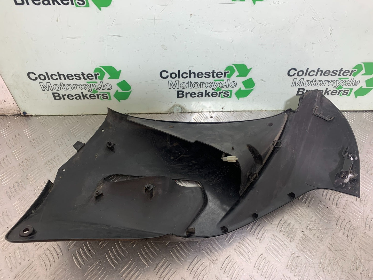 KAWASAKI ER6 F ER6F RIGHT FAIRING PANEL   YEAR 2005-2008 (CMB1277)