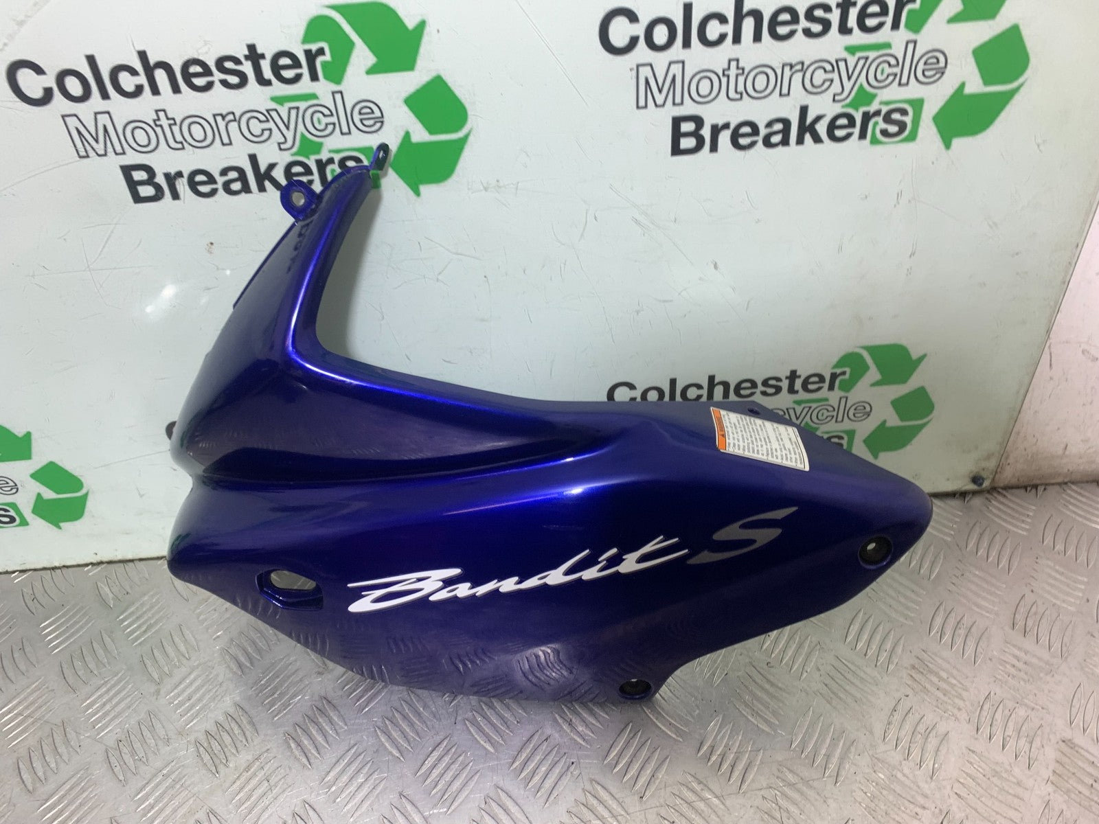 SUZUKI GSF600 GSF 600 BANDIT LEFT FAIRING PANEL  2000-2004 (CMB1269)