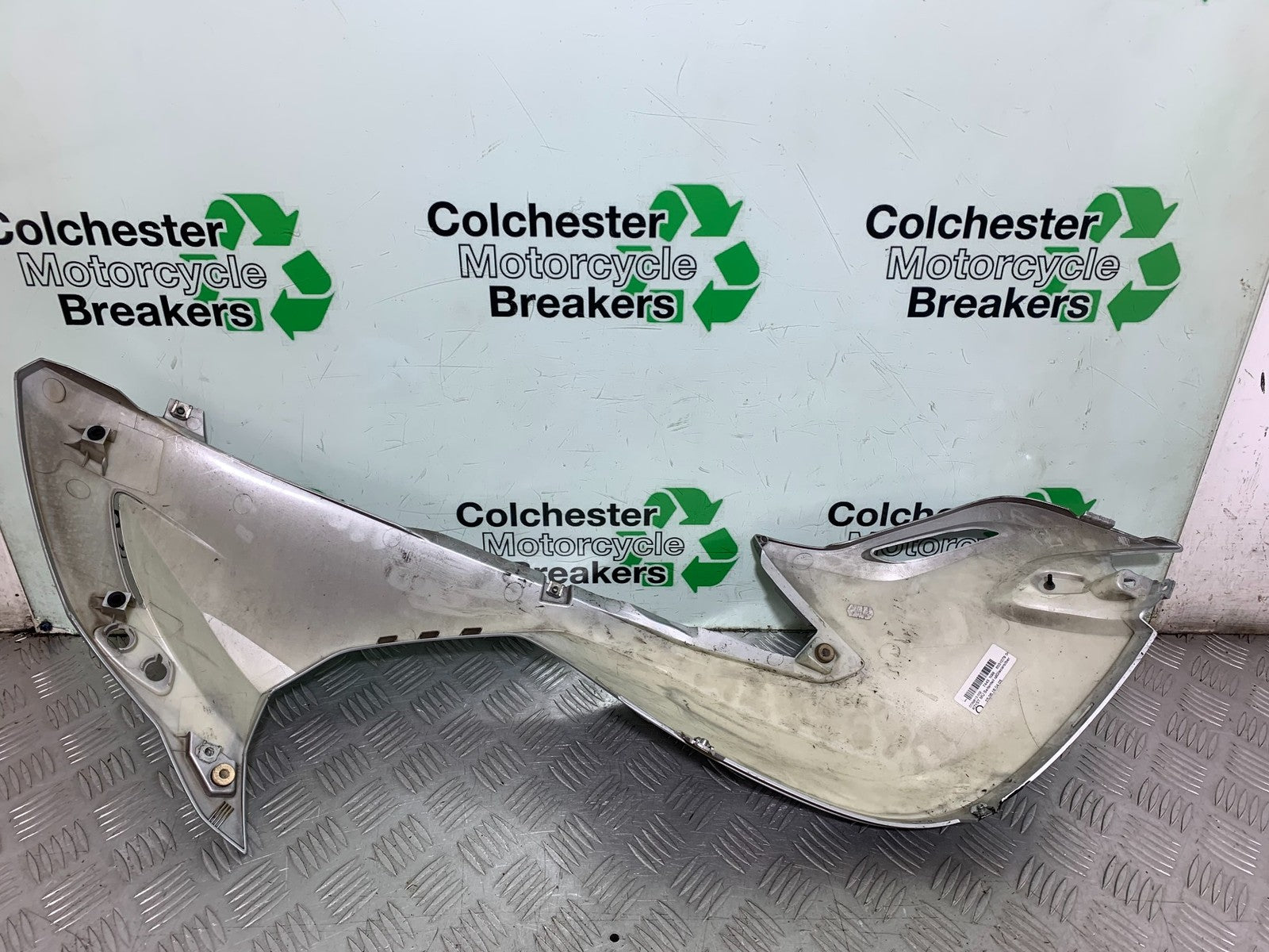 BMW F800 GT LEFT FAIRING PANEL  YEAR 2013-2017 (CMB1248)