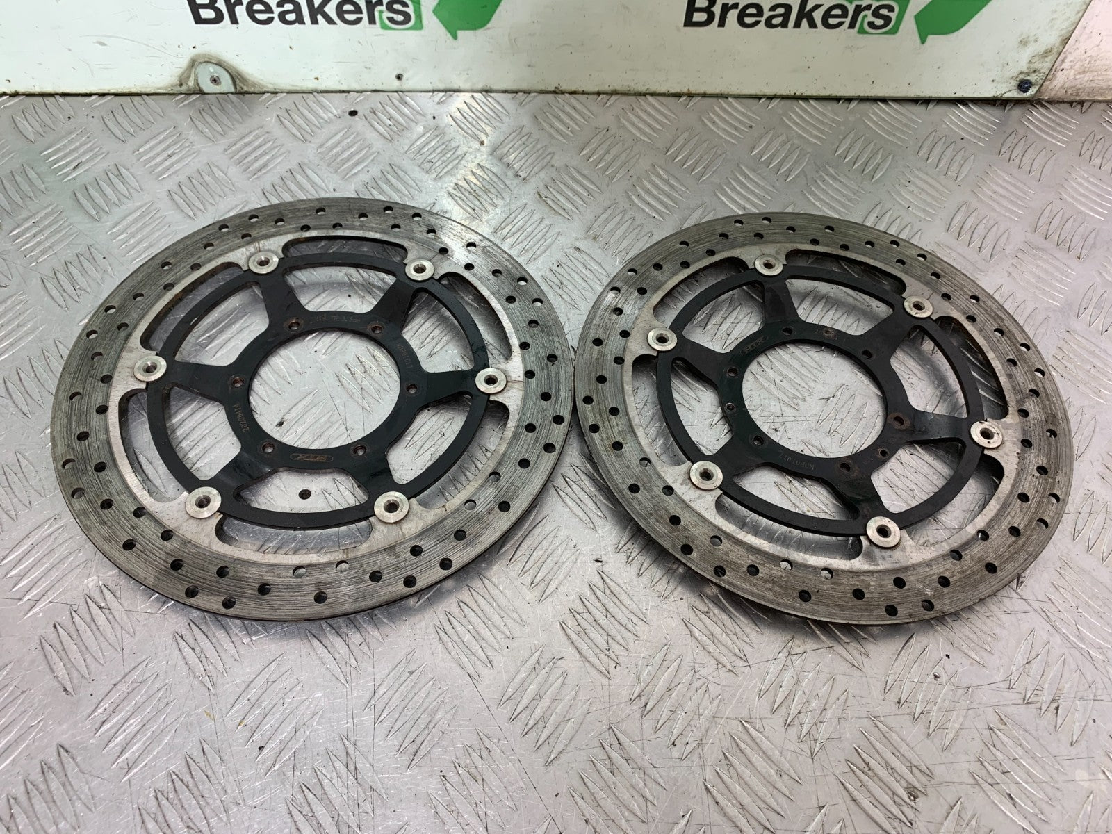 HONDA CBR1000 RR FRONT BRAKE DISCS YEAR  2008-2011 (CMB1330)