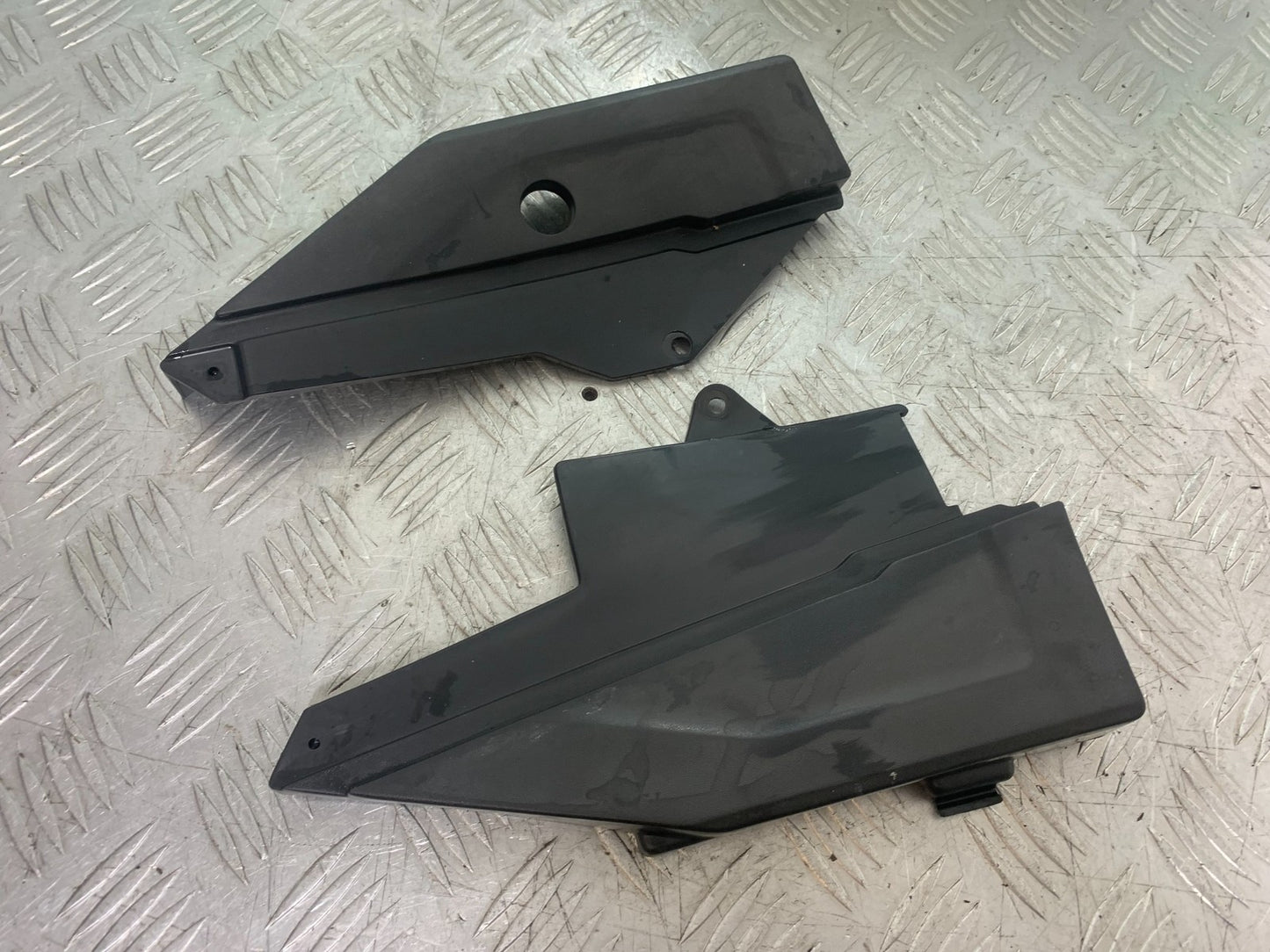 YAMAHA XJ900 XJ 900 DIVERSION LEFT AND RIGHT INFILLS  YEAR 1994-2002 (CMB1292)
