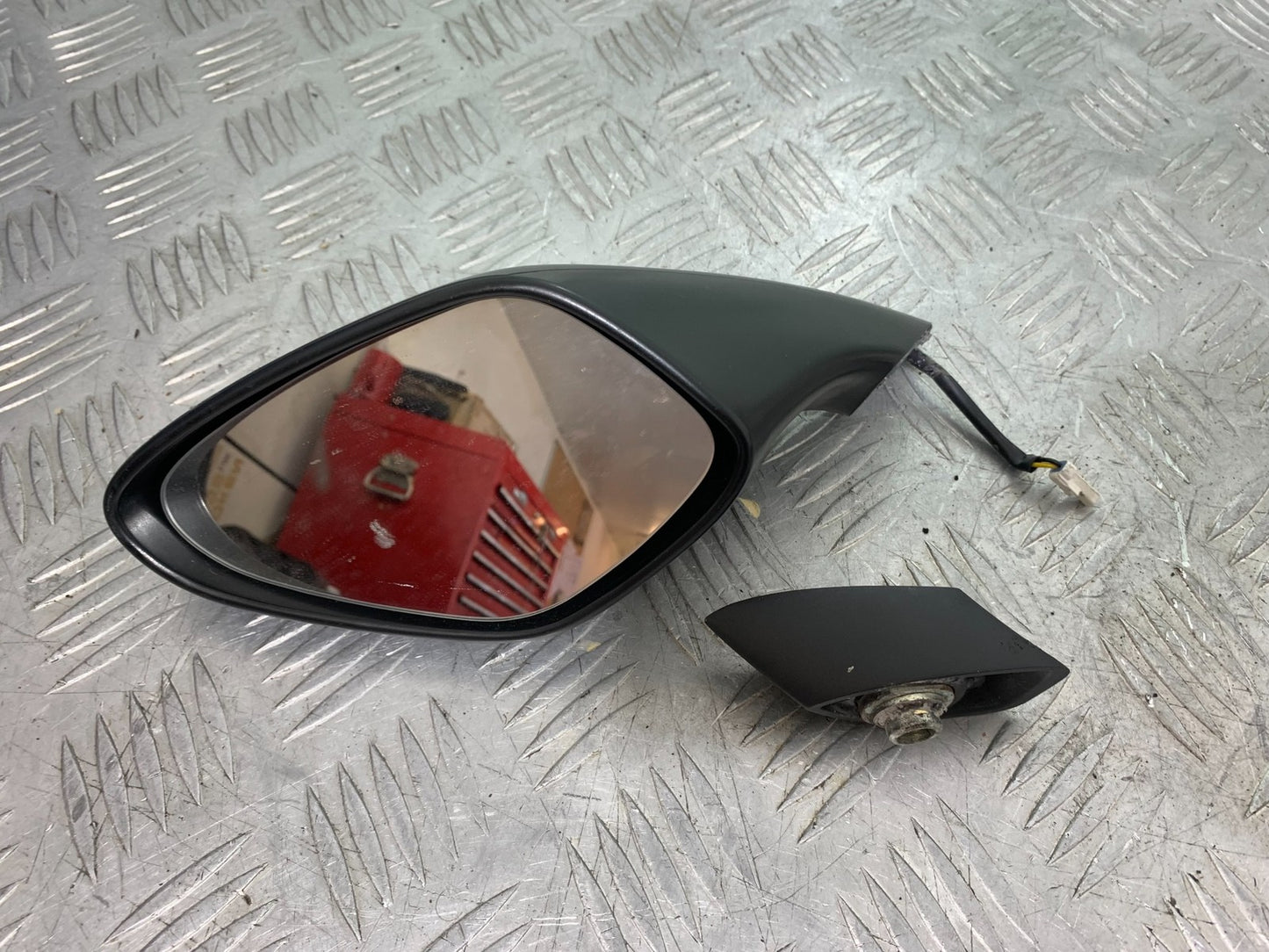 MV AGUSTA 675 F3 LEFT MIRROR (DAMAGED) YEAR 2012-2016 (CMB1302)