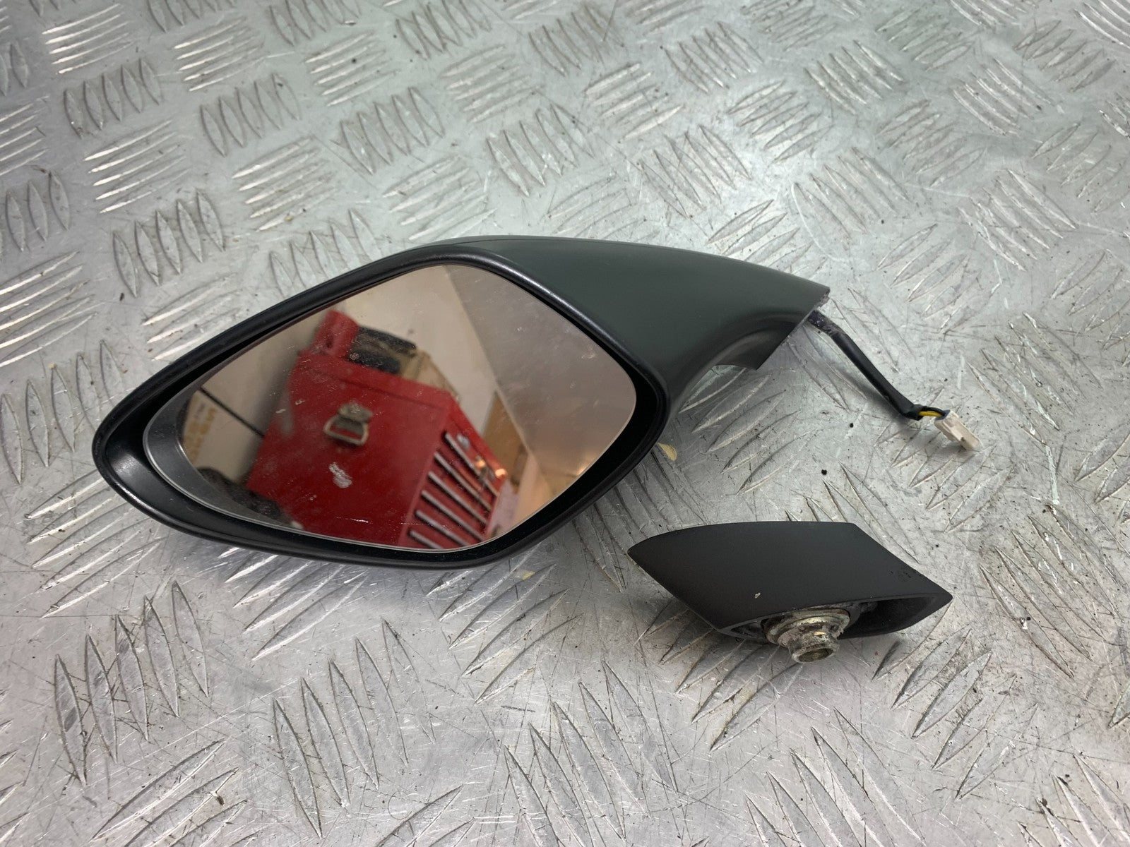 MV AGUSTA 675 F3 LEFT MIRROR (DAMAGED) YEAR 2012-2016 (CMB1302)
