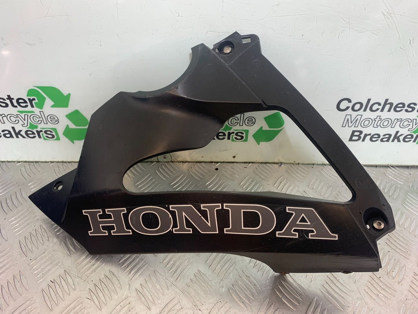 HONDA CBR650 F CBR 650F RIGHT LOWER FAIRING  YEAR 2014-17  (CMB1130)