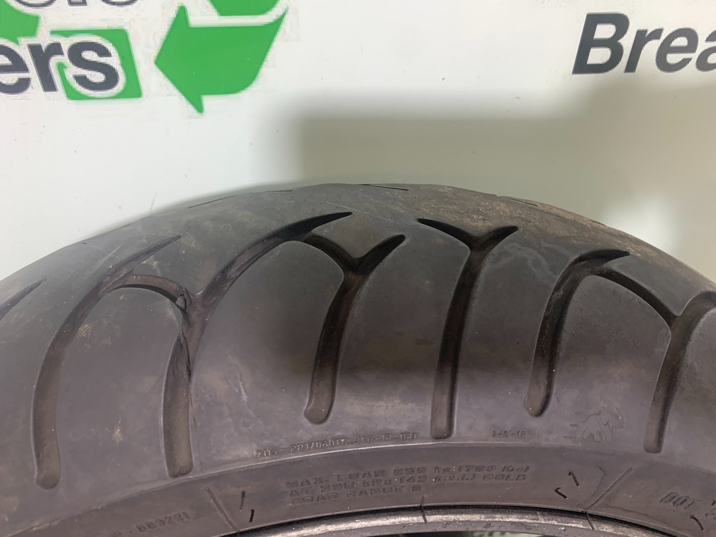 SUZUKI GSX750 INAZUMA REAR WHEEL  YEAR 1998-2003 (CMB1308)